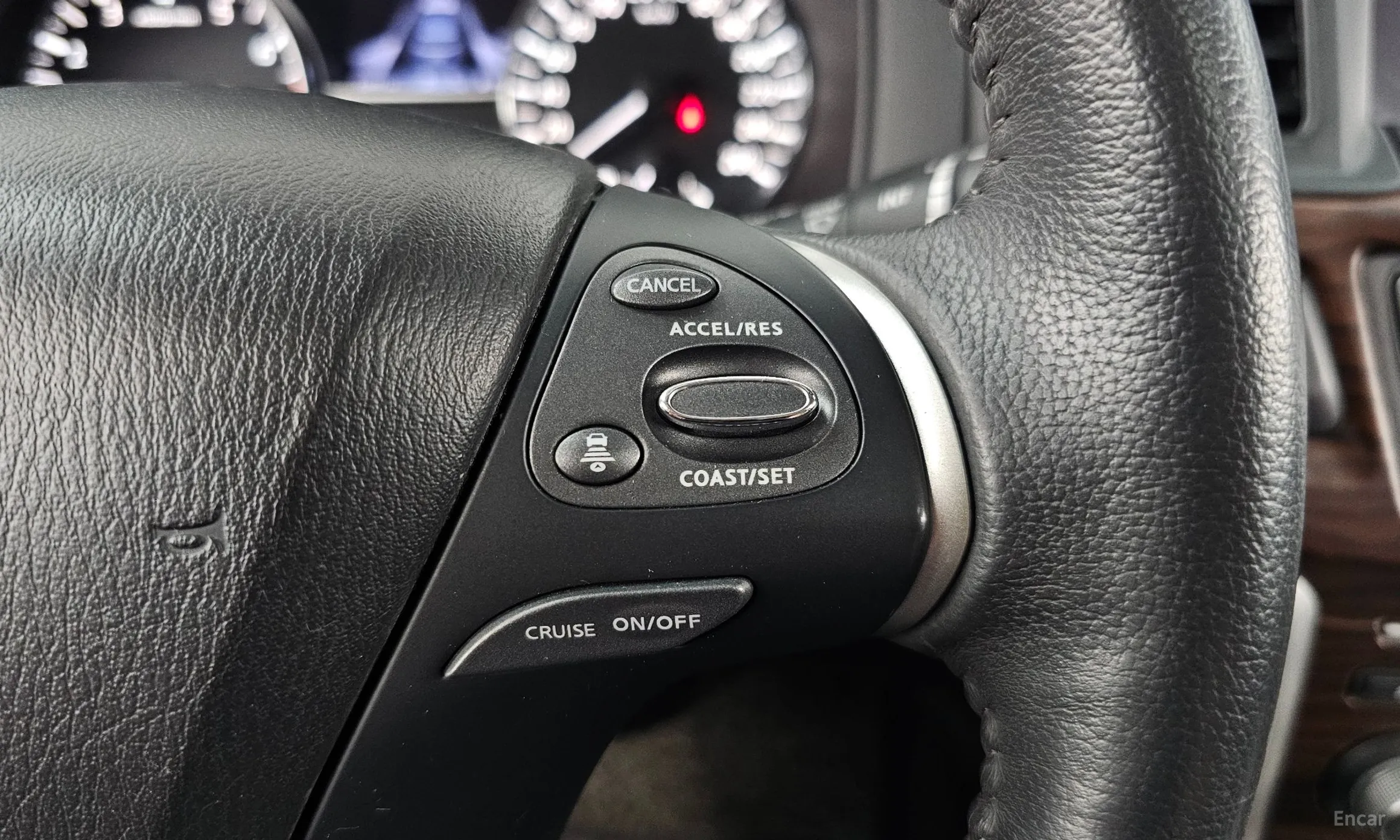 Nissan Pathfinder Gen 4 превью 14