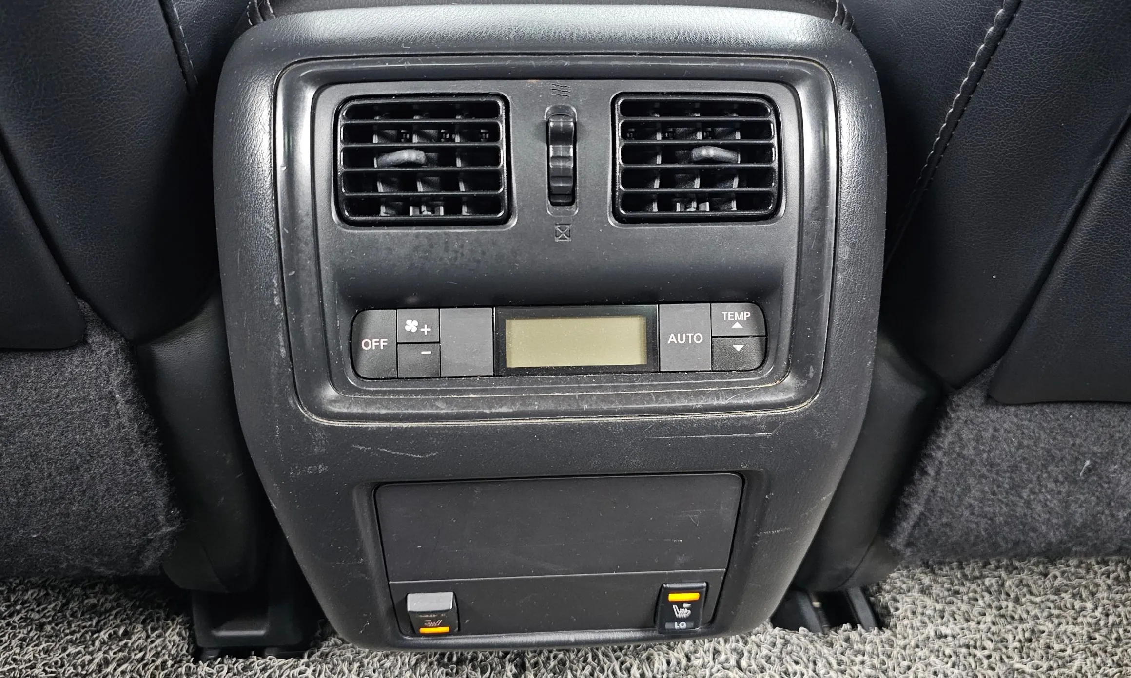 Nissan Pathfinder Gen 4 превью 18