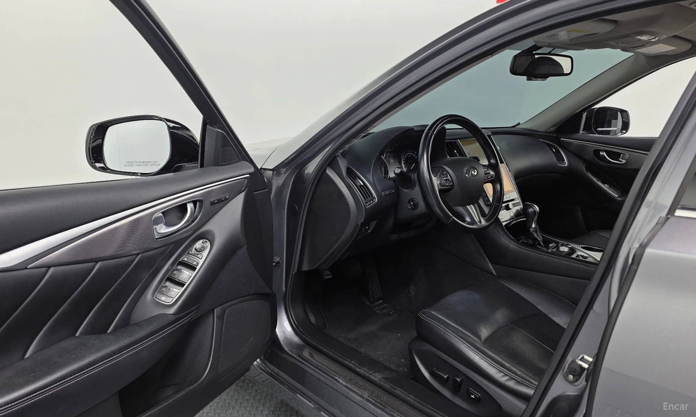 Infiniti Q50 превью 10