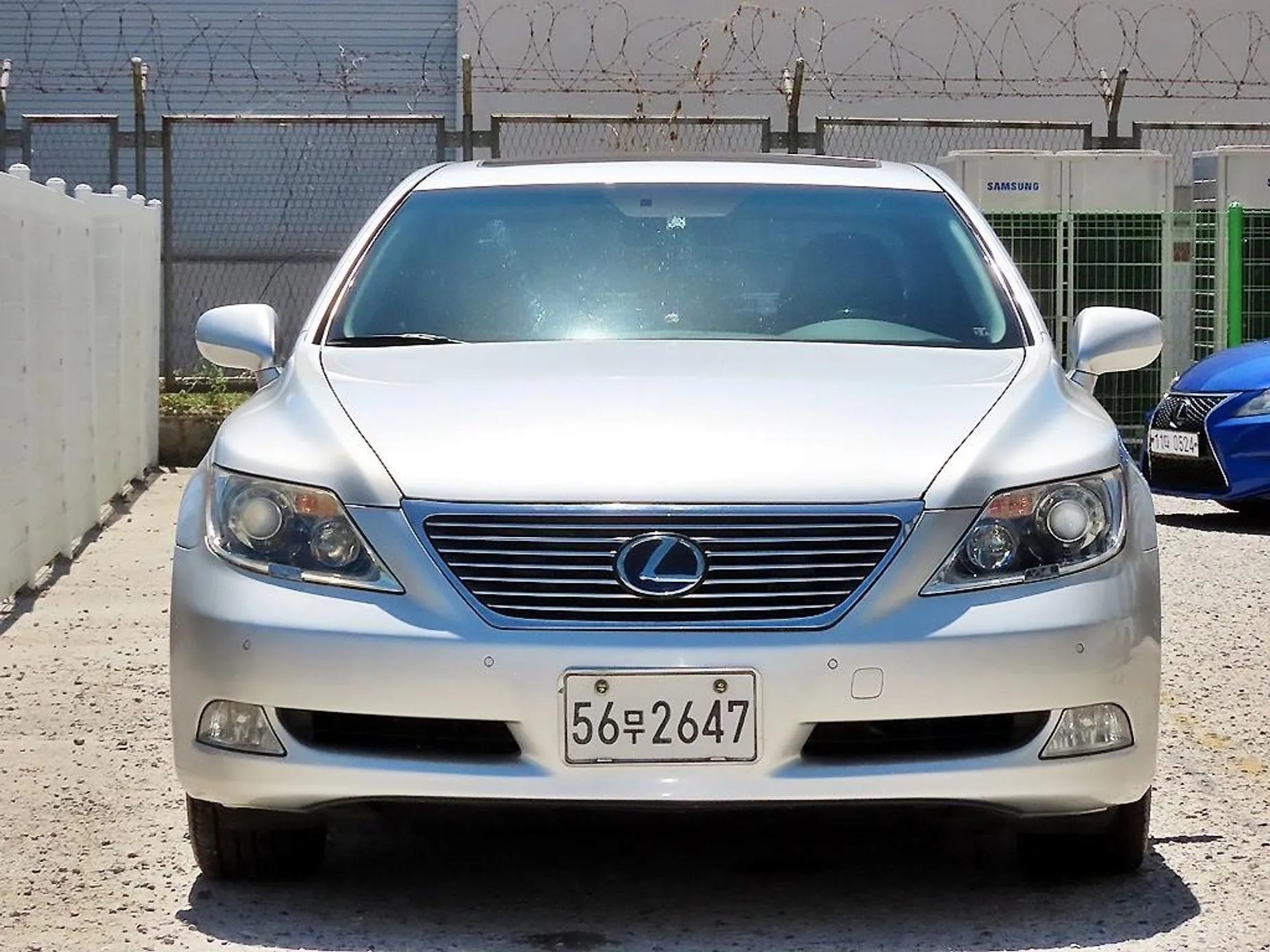 LS600hL