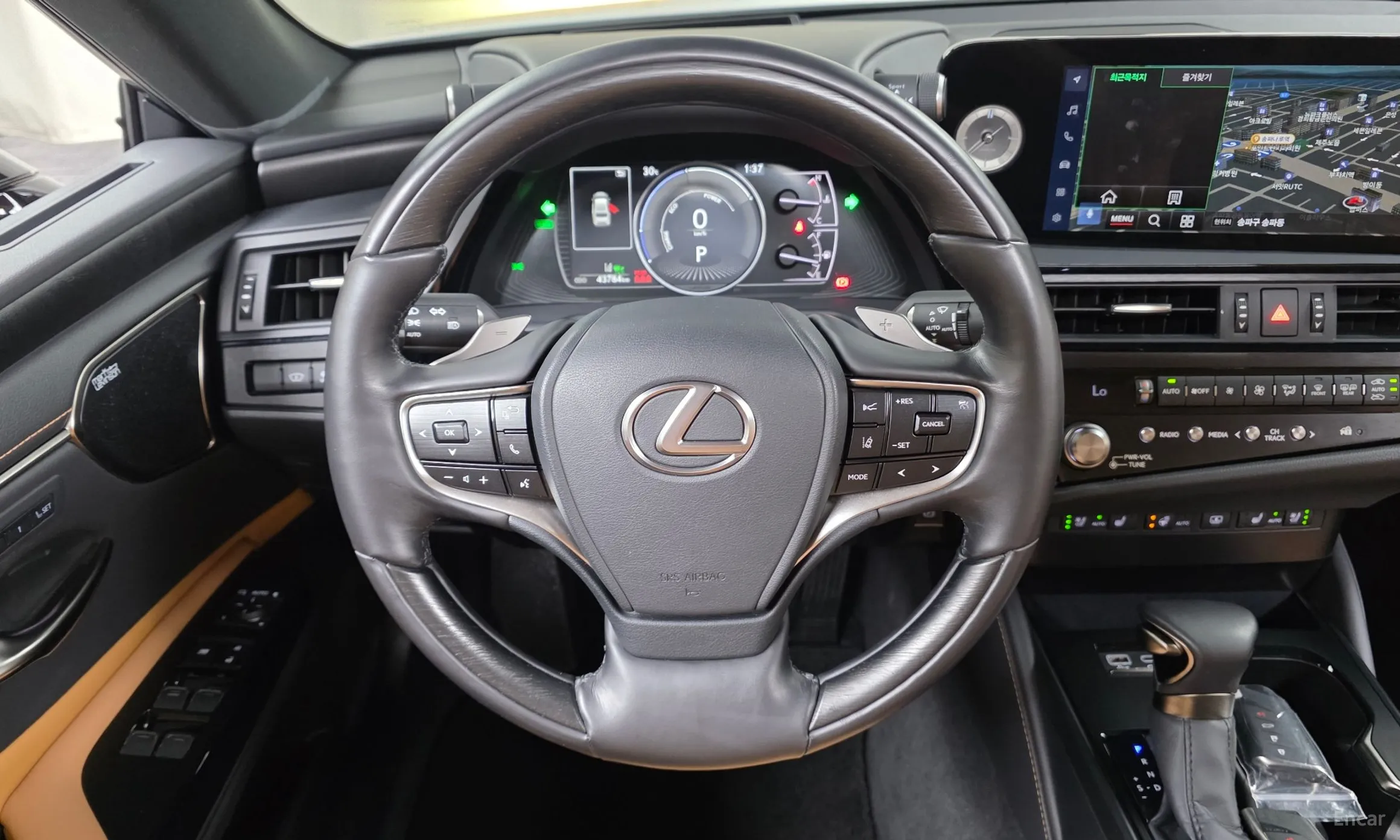 Lexus ES300h 7th Generation превью 14