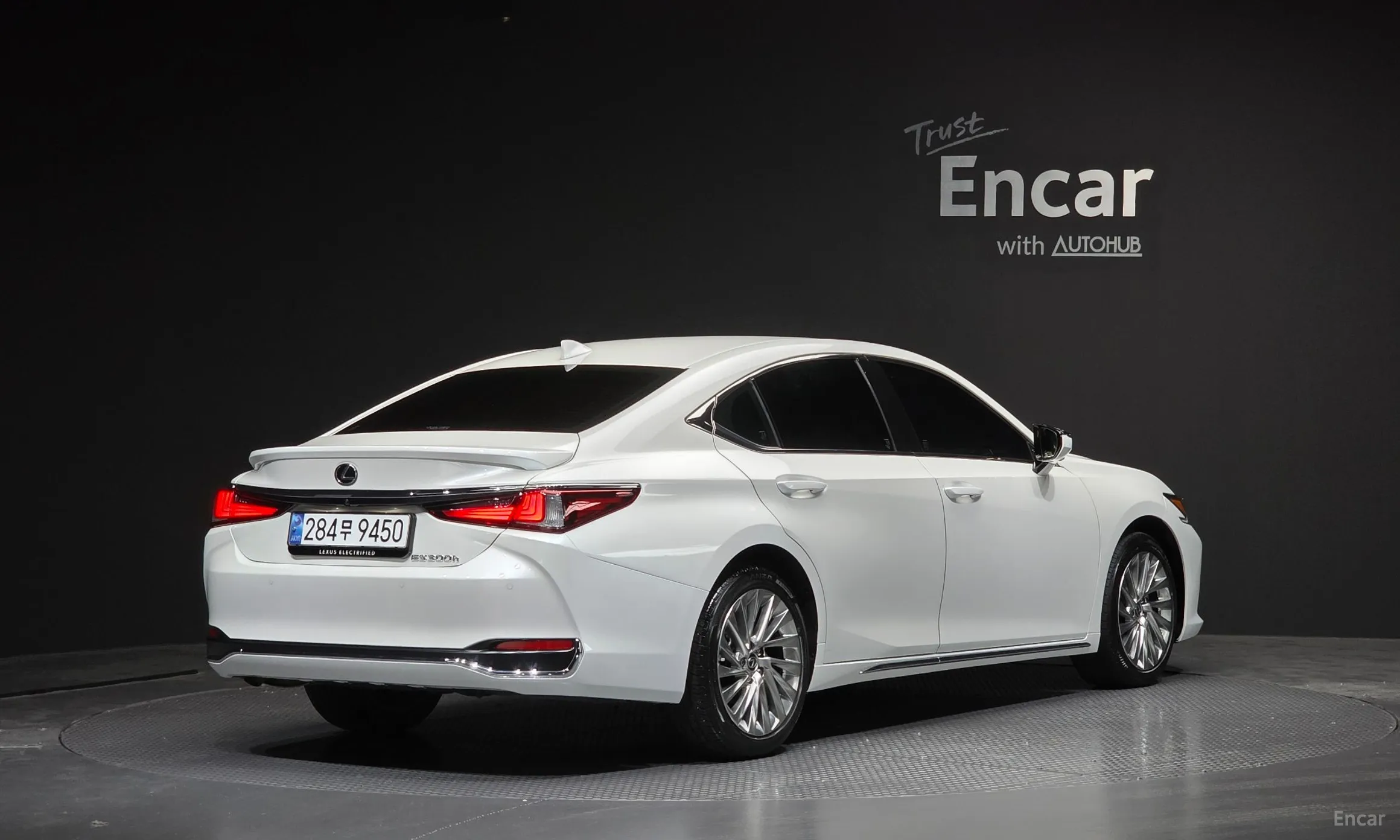 Lexus ES300h 7th Generation