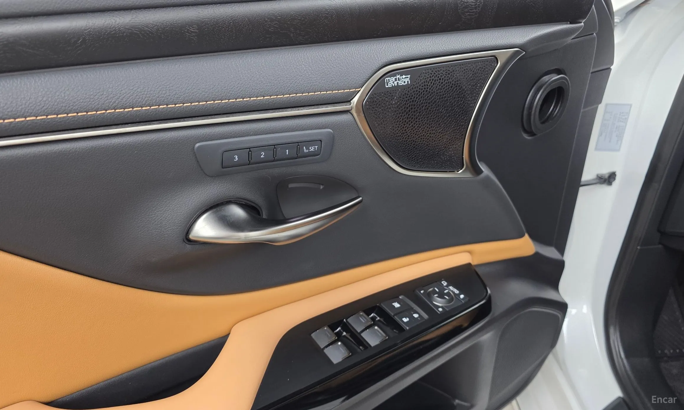 Lexus ES300h 7th Generation превью 20