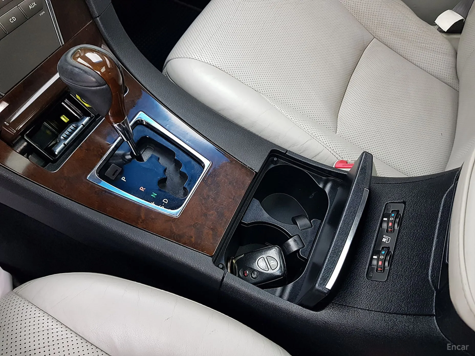 Lexus ES350 превью 13