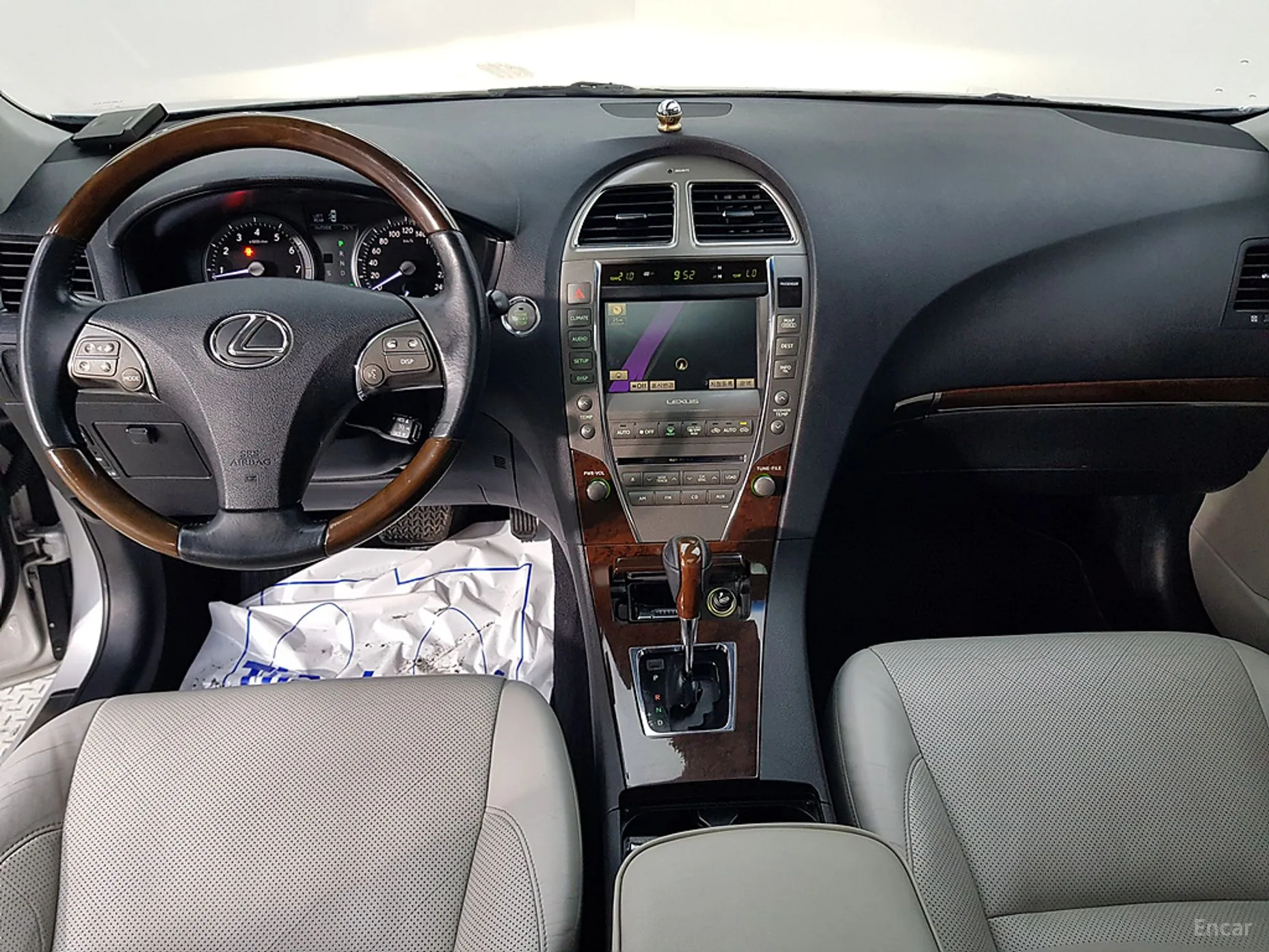 Lexus ES350 превью 5