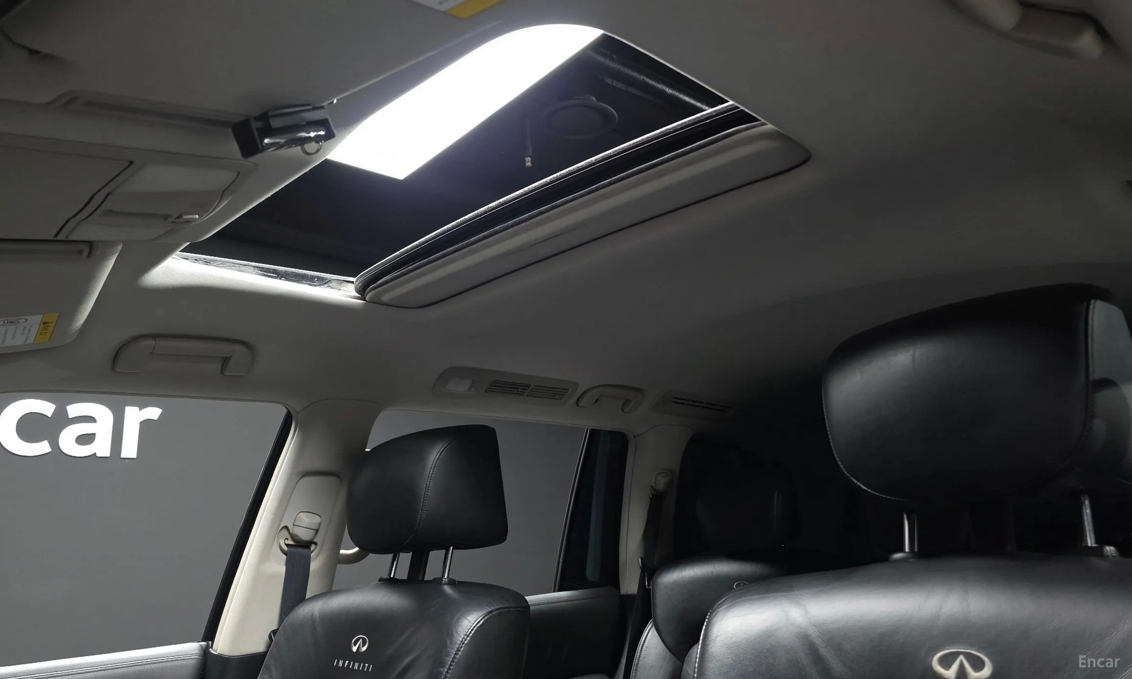Infiniti QX56 превью 18