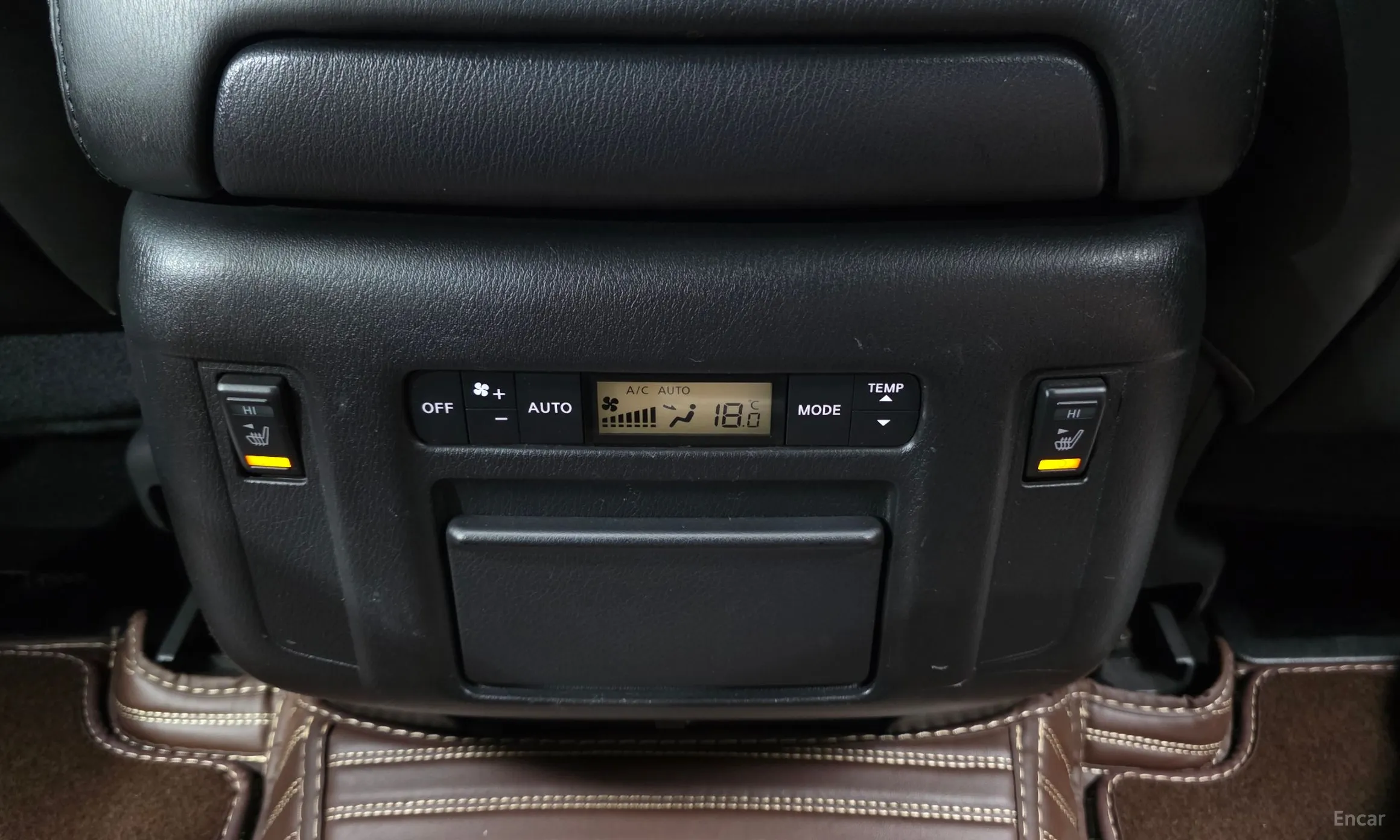Infiniti QX56 превью 19