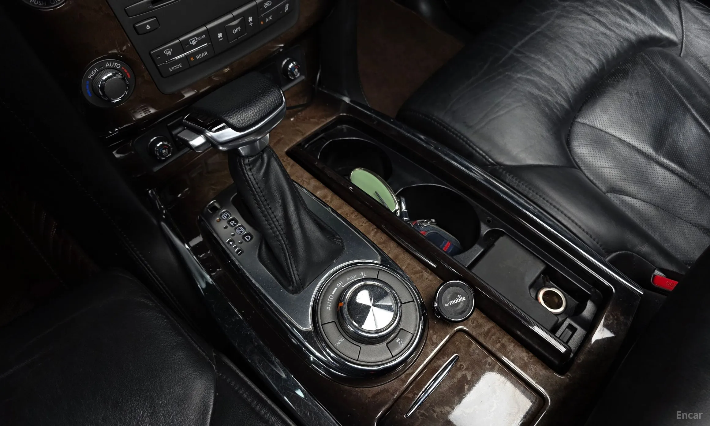 Infiniti QX56 превью 9