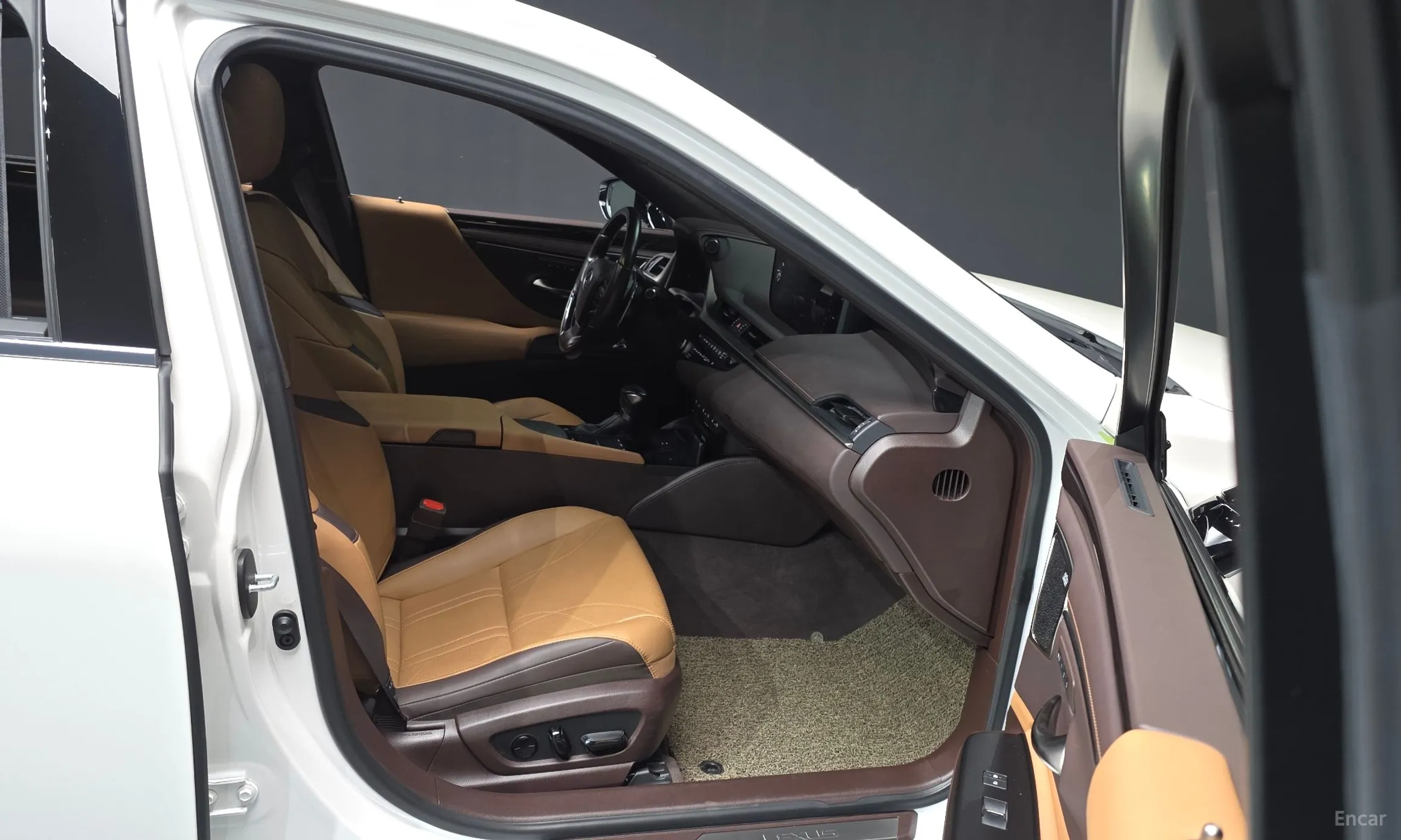 Lexus ES300h 7th Generation превью 11