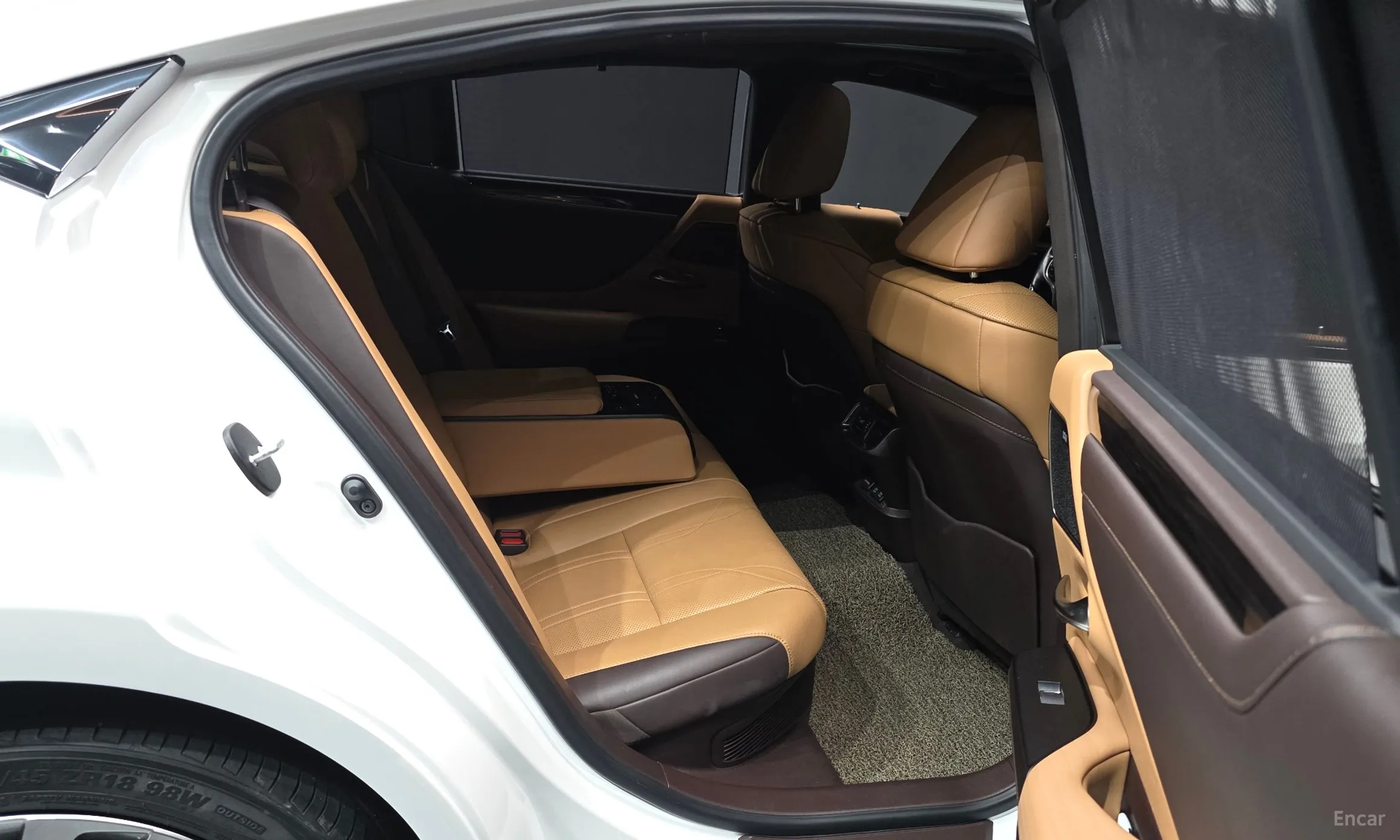 Lexus ES300h 7th Generation превью 12