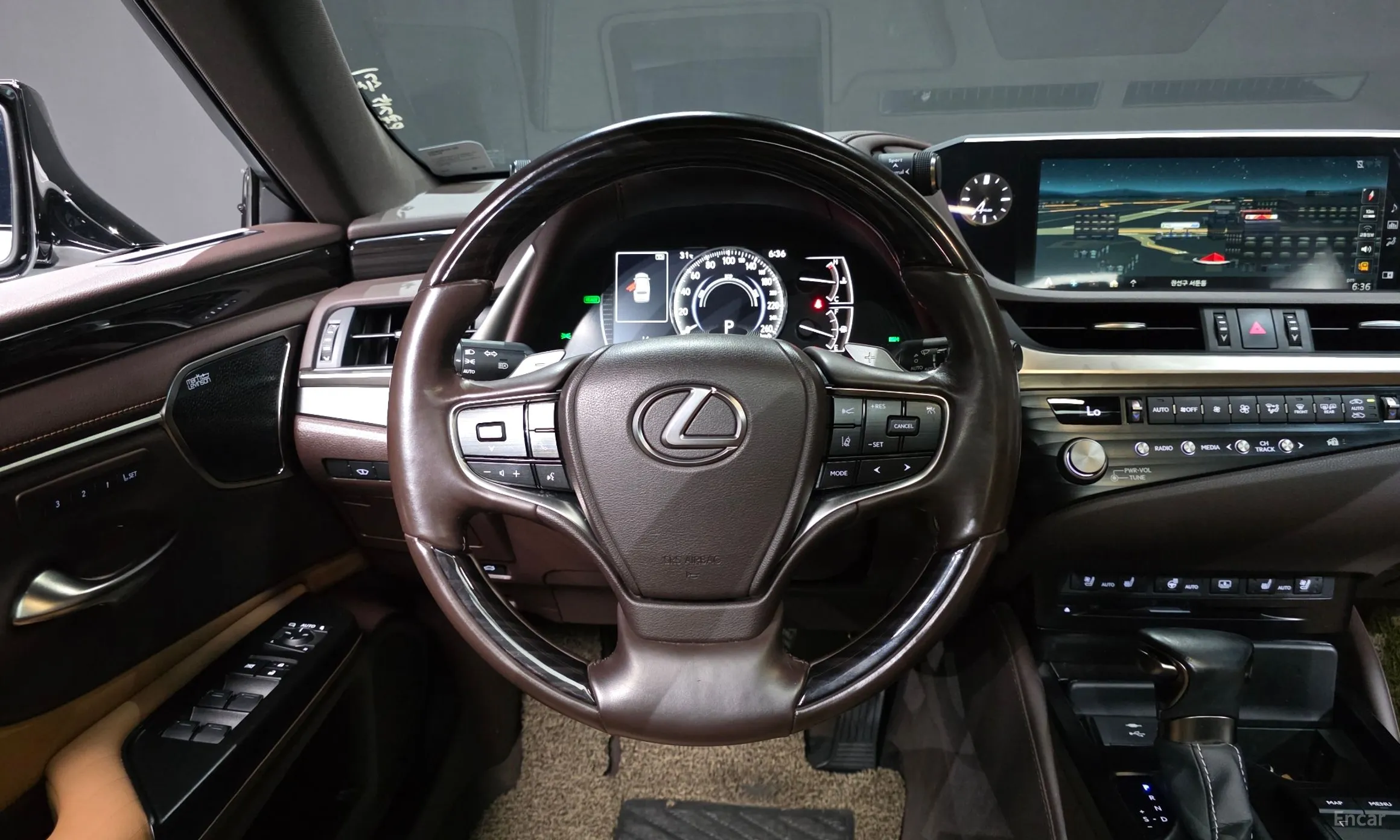 Lexus ES300h 7th Generation превью 13