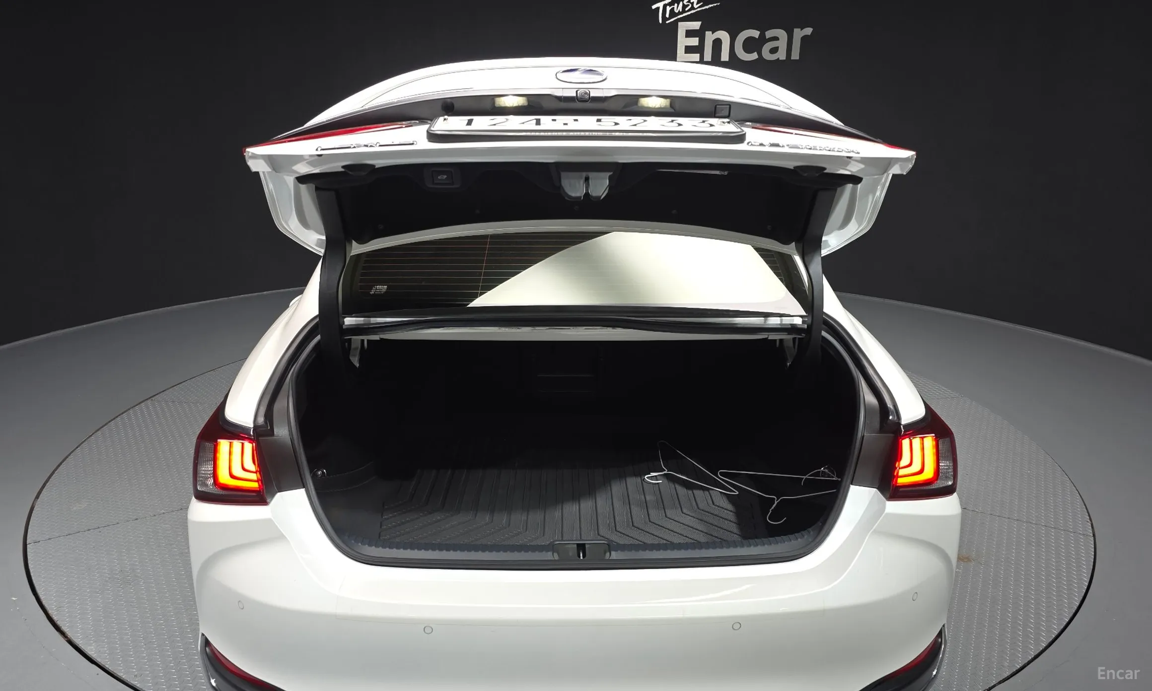 Lexus ES300h 7th Generation превью 20