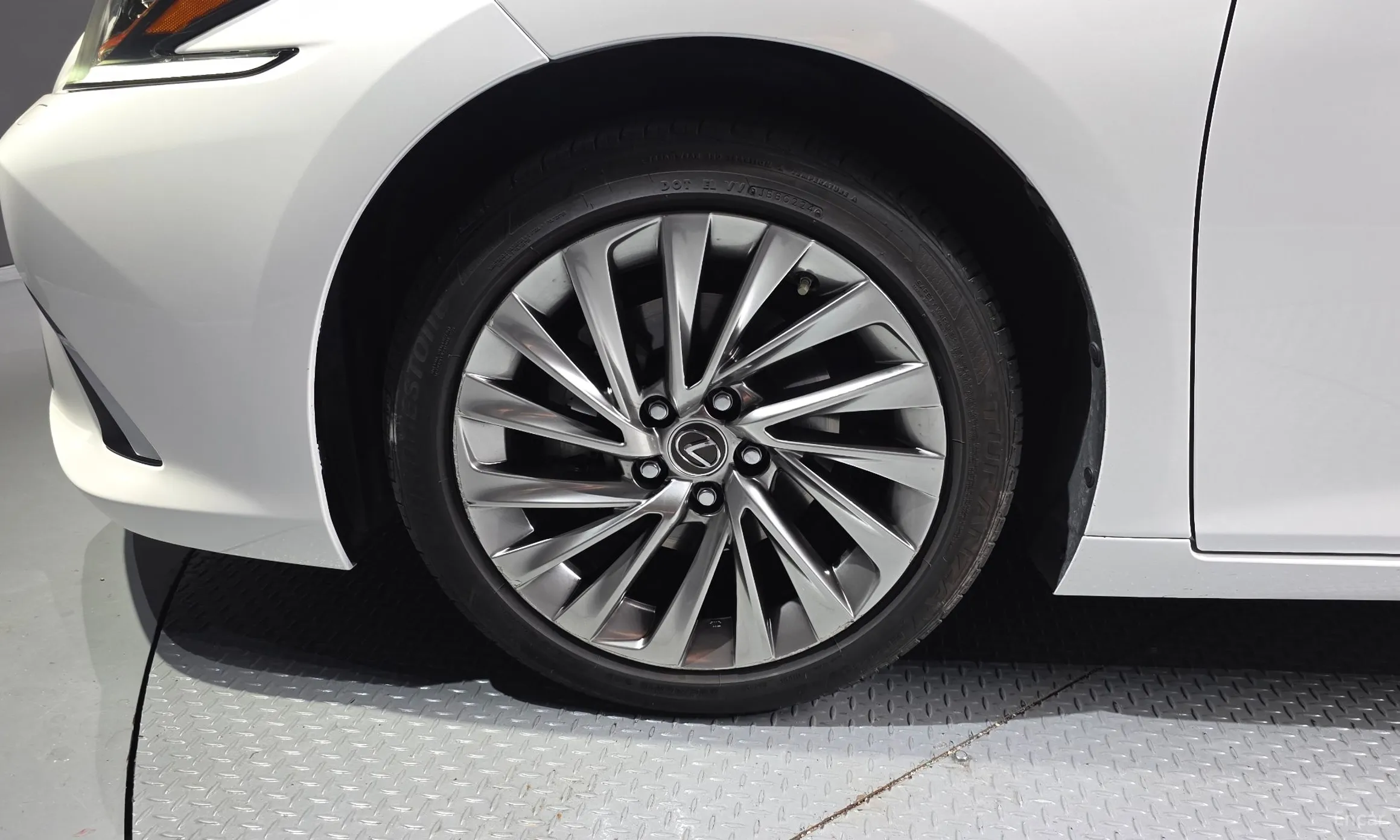 Lexus ES300h 7th Generation превью 5