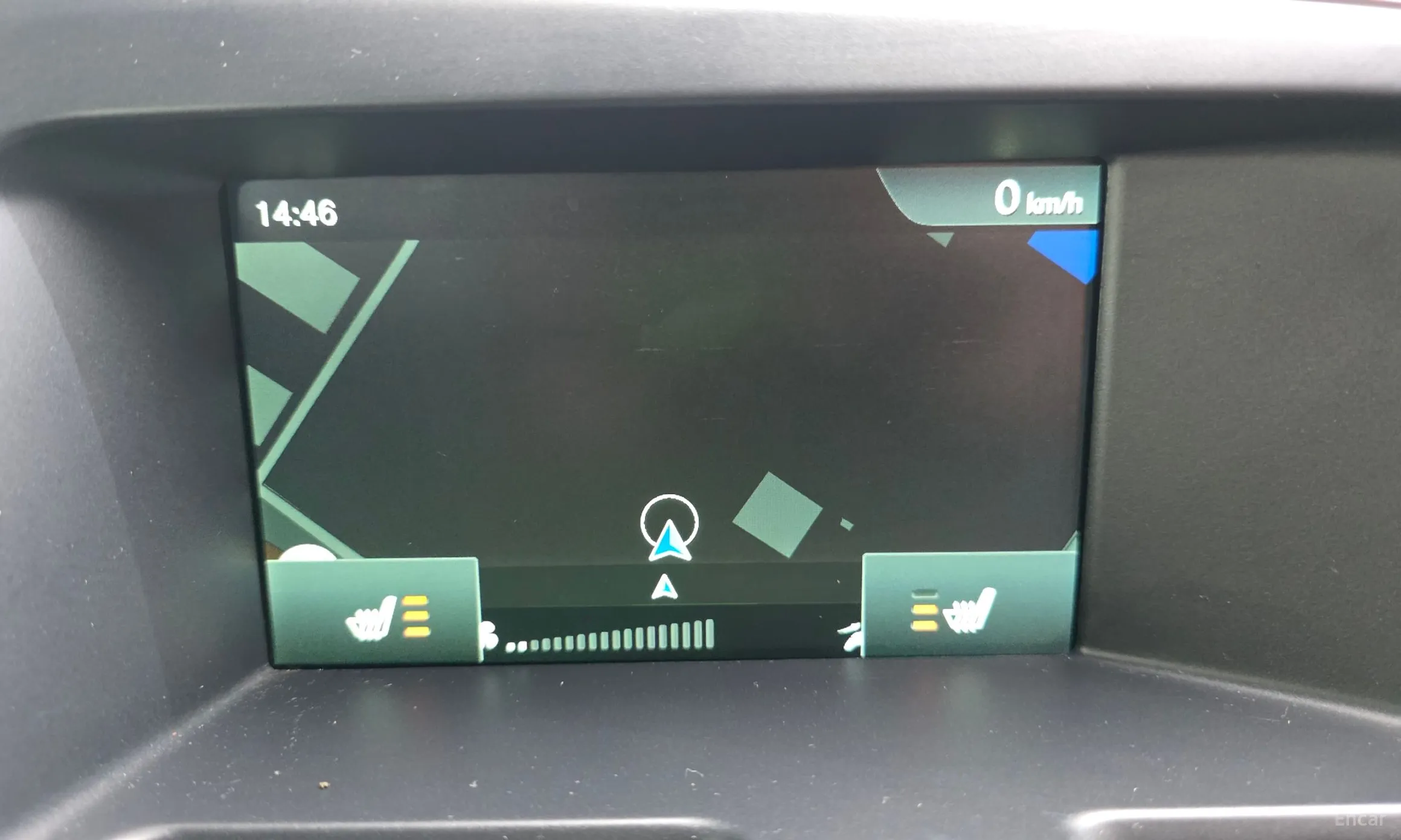 Volvo XC60 превью 14