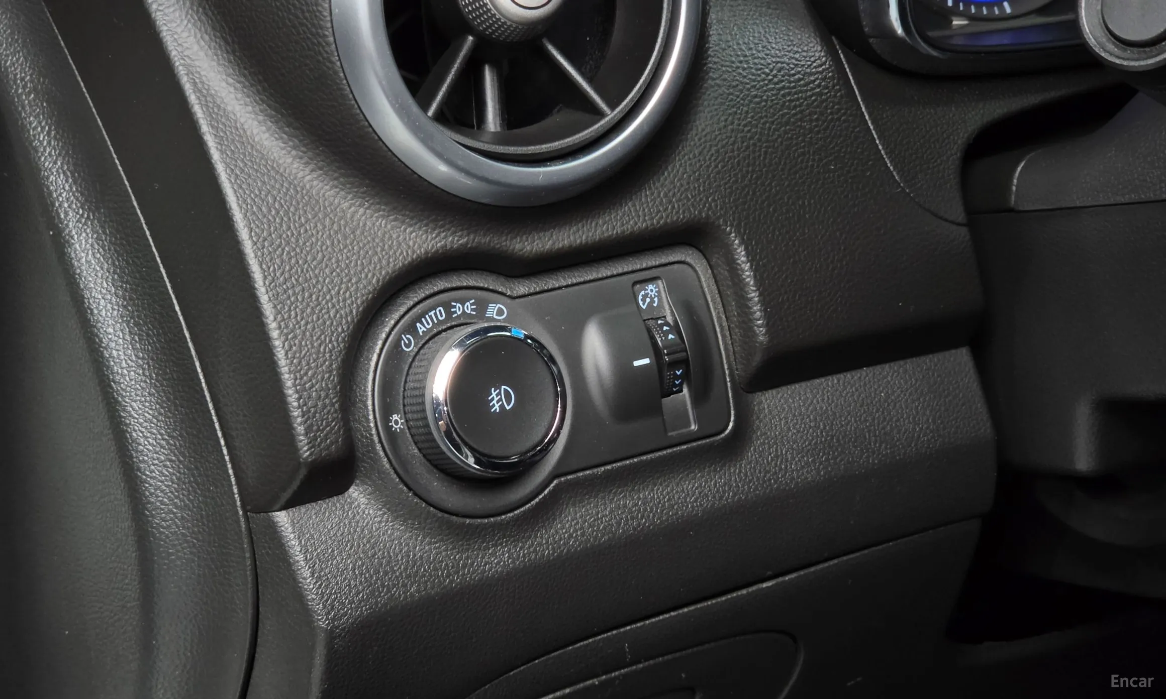 Chevrolet (GM Daewoo) Trax превью 16