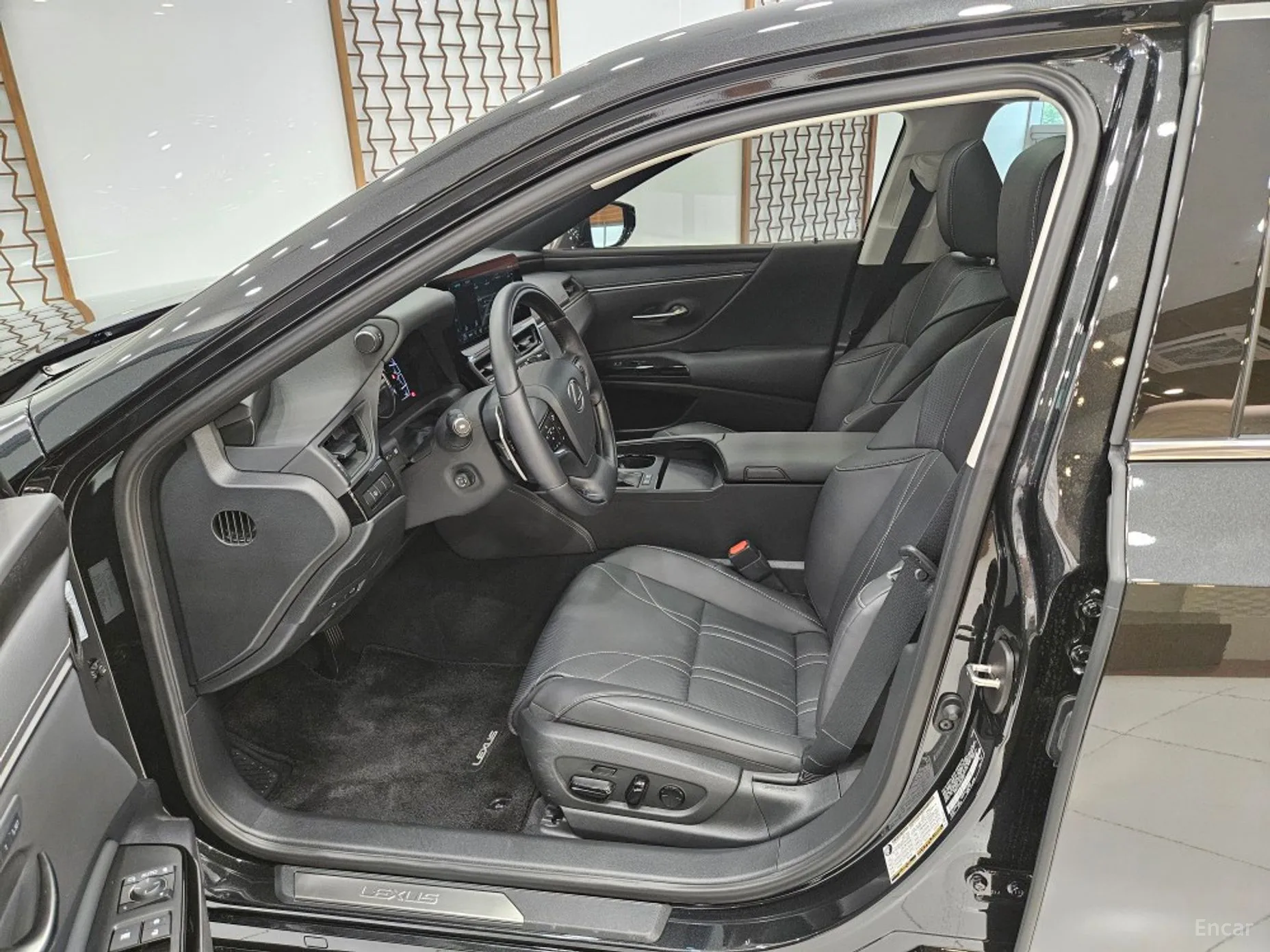 Lexus ES300h 7th Generation превью 12