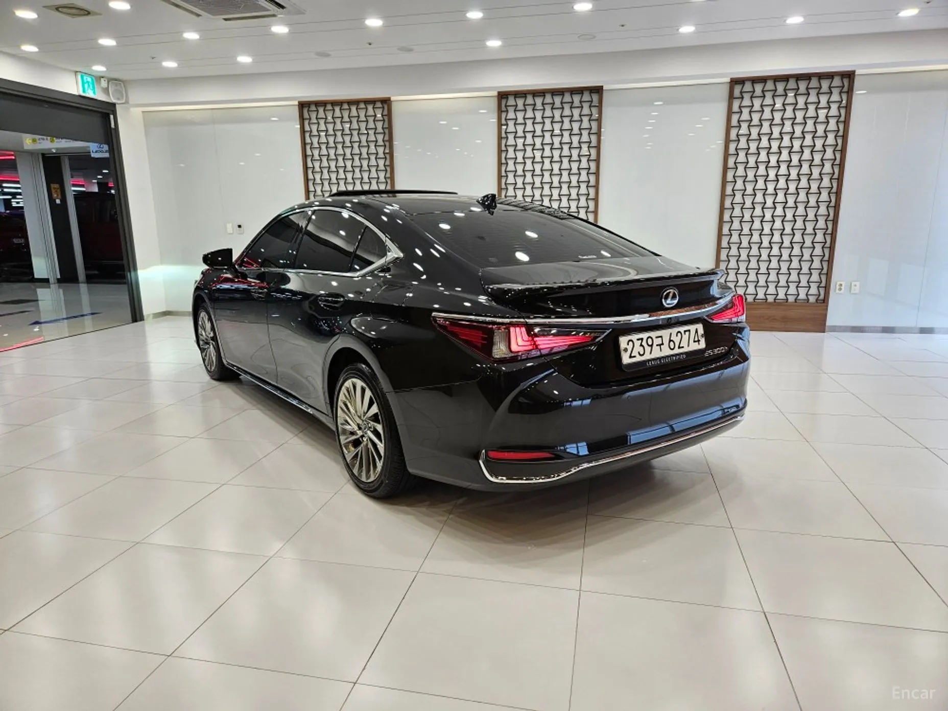 Lexus ES300h 7th Generation