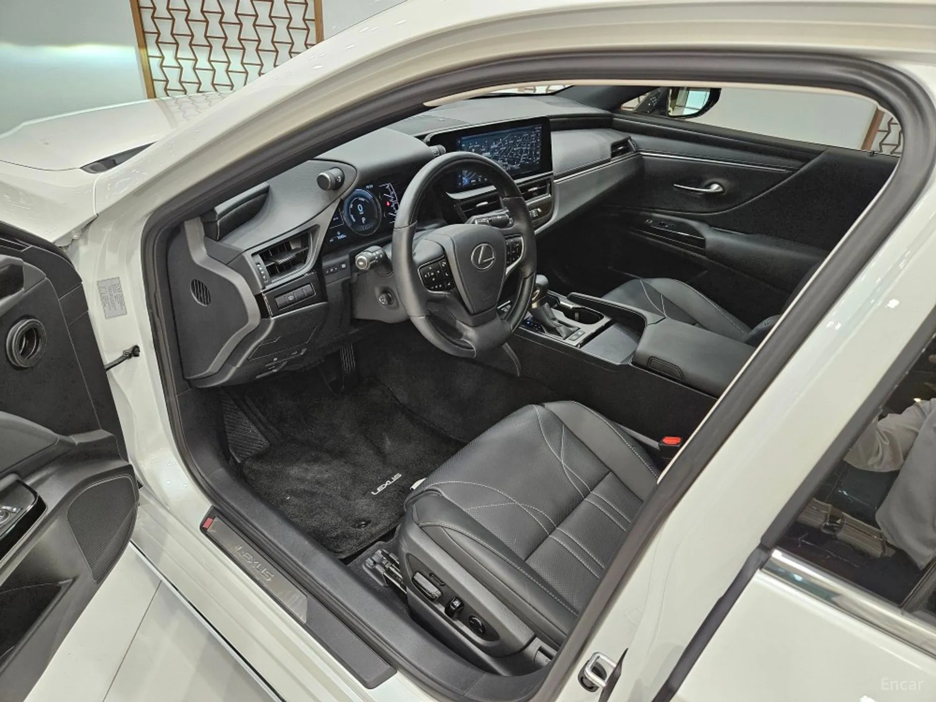 Lexus ES300h 7th Generation превью 13