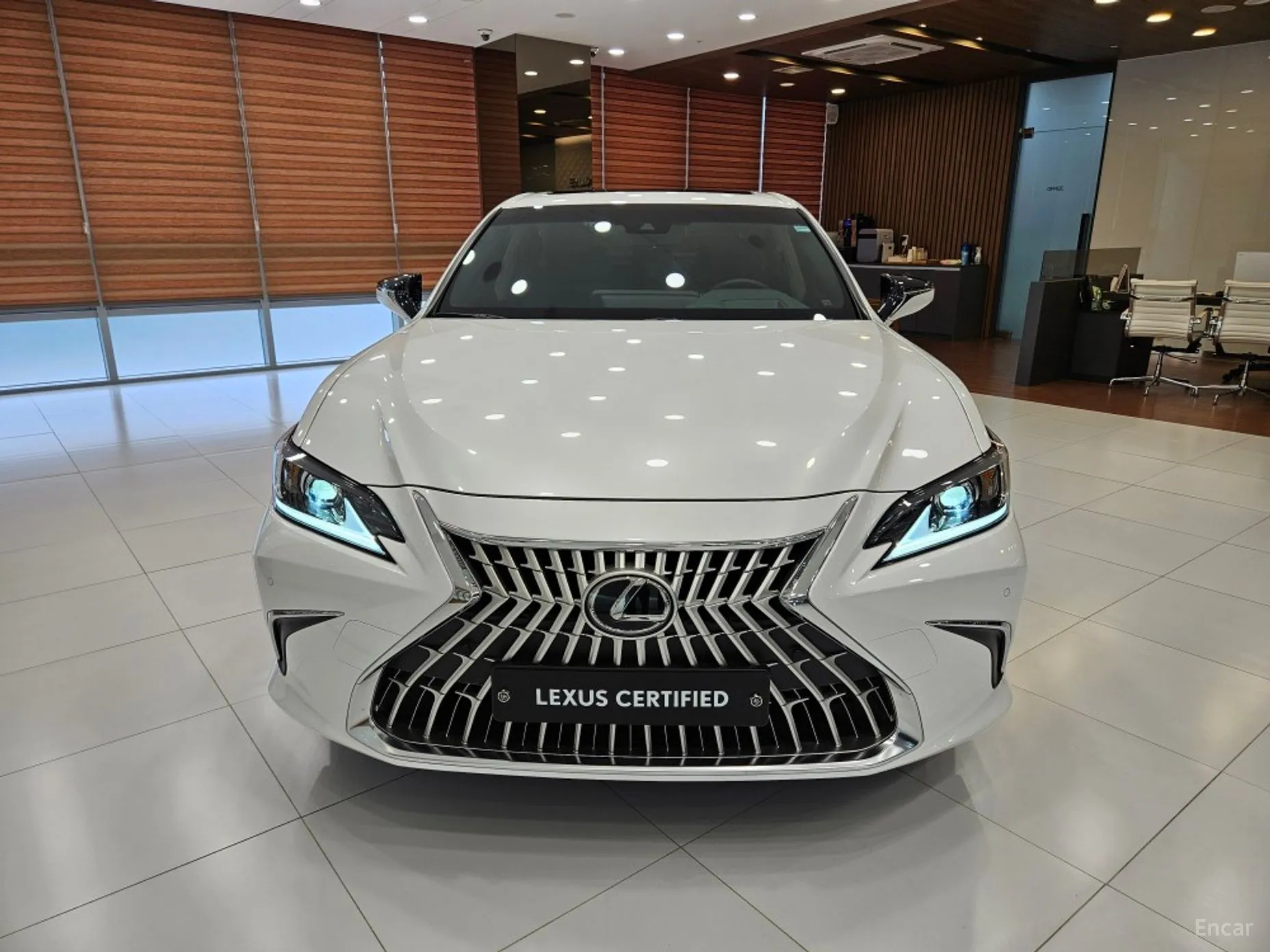 Lexus ES300h 7th Generation превью 3