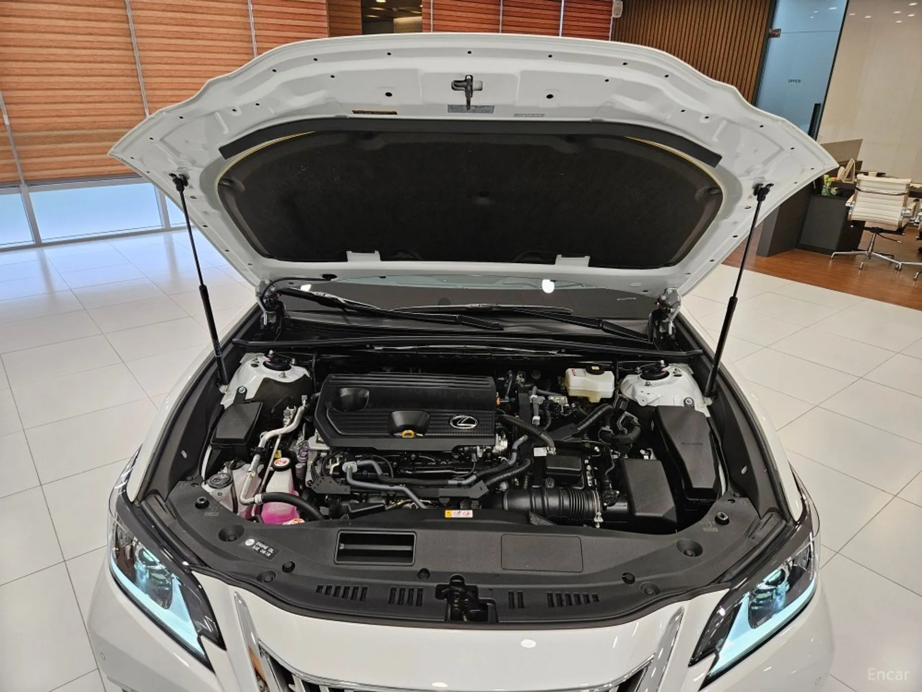 Lexus ES300h 7th Generation превью 7