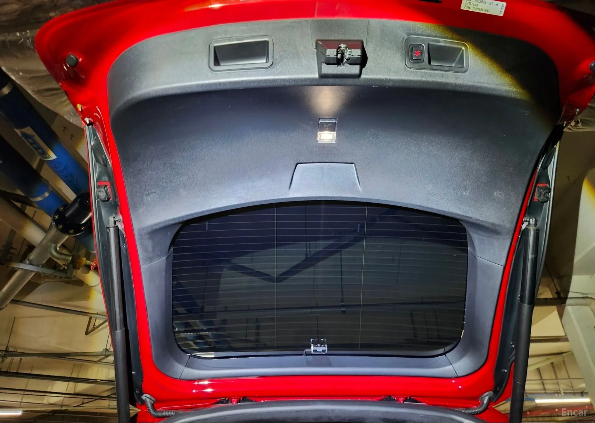 Tesla Model S превью 13