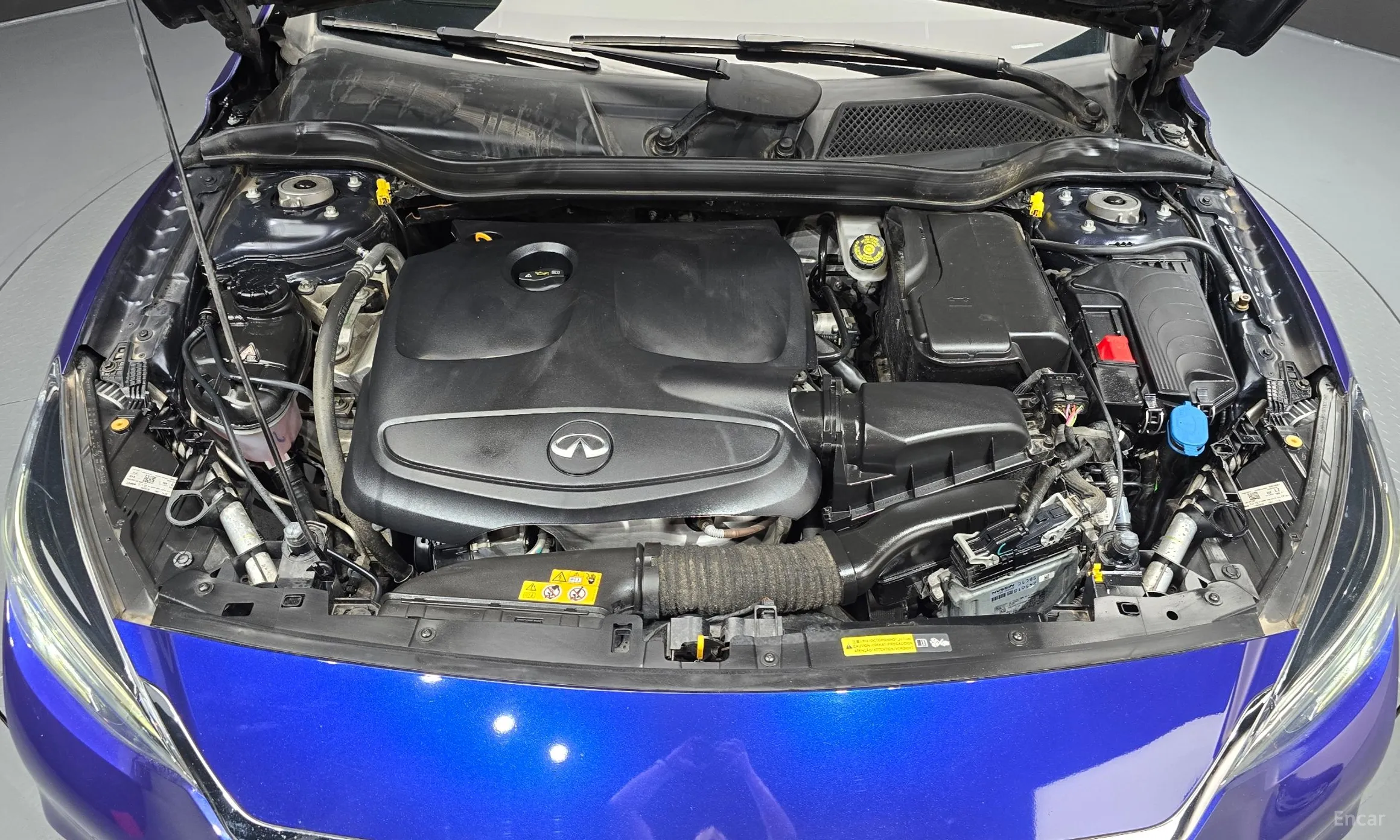 Infiniti Q30 превью 6