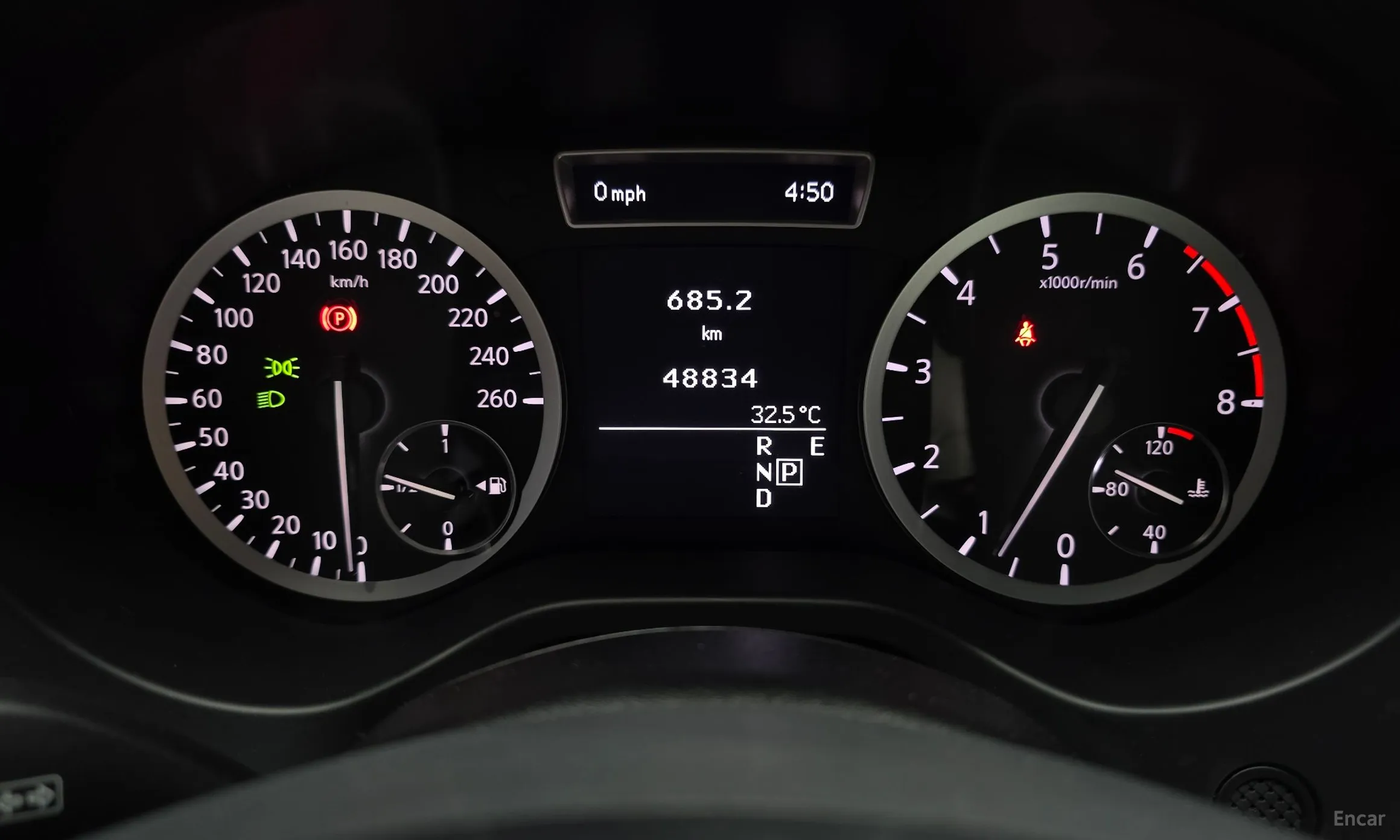 Infiniti Q30 превью 8