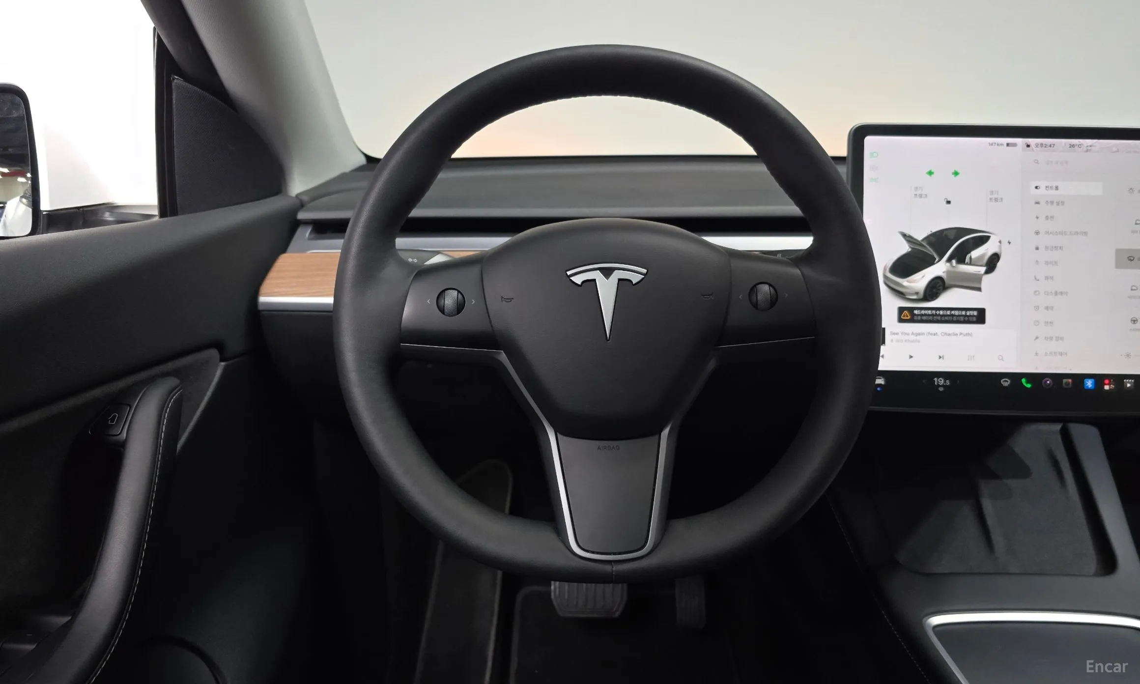 Tesla Model Y превью 13
