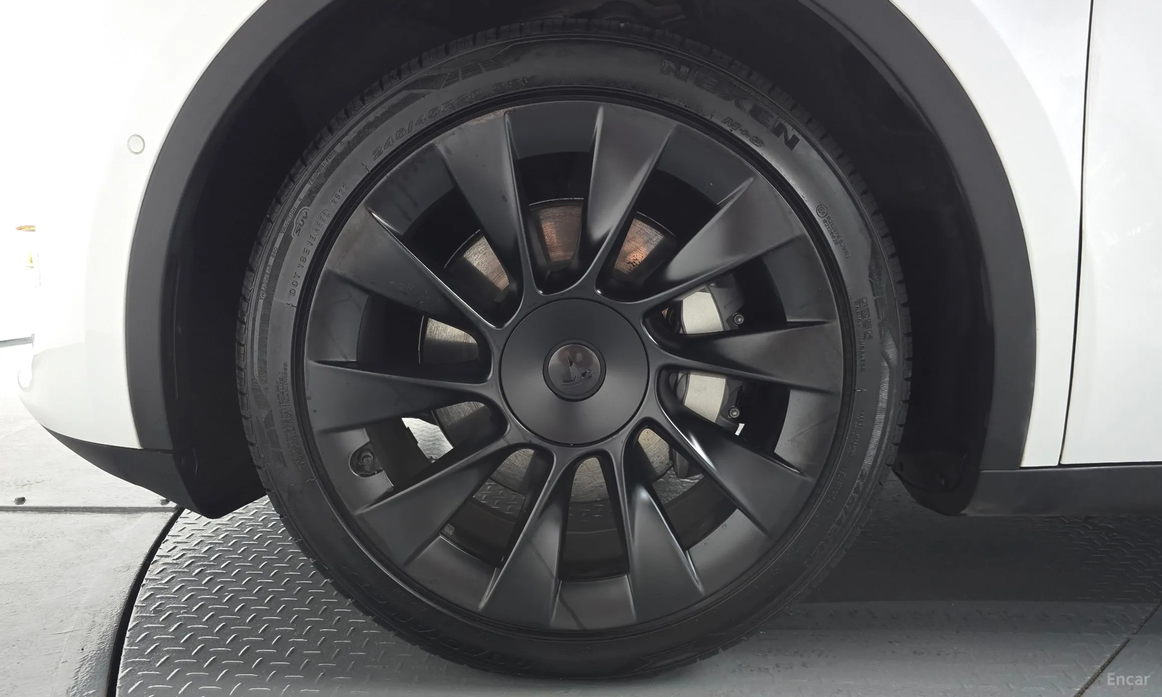 Tesla Model Y превью 5