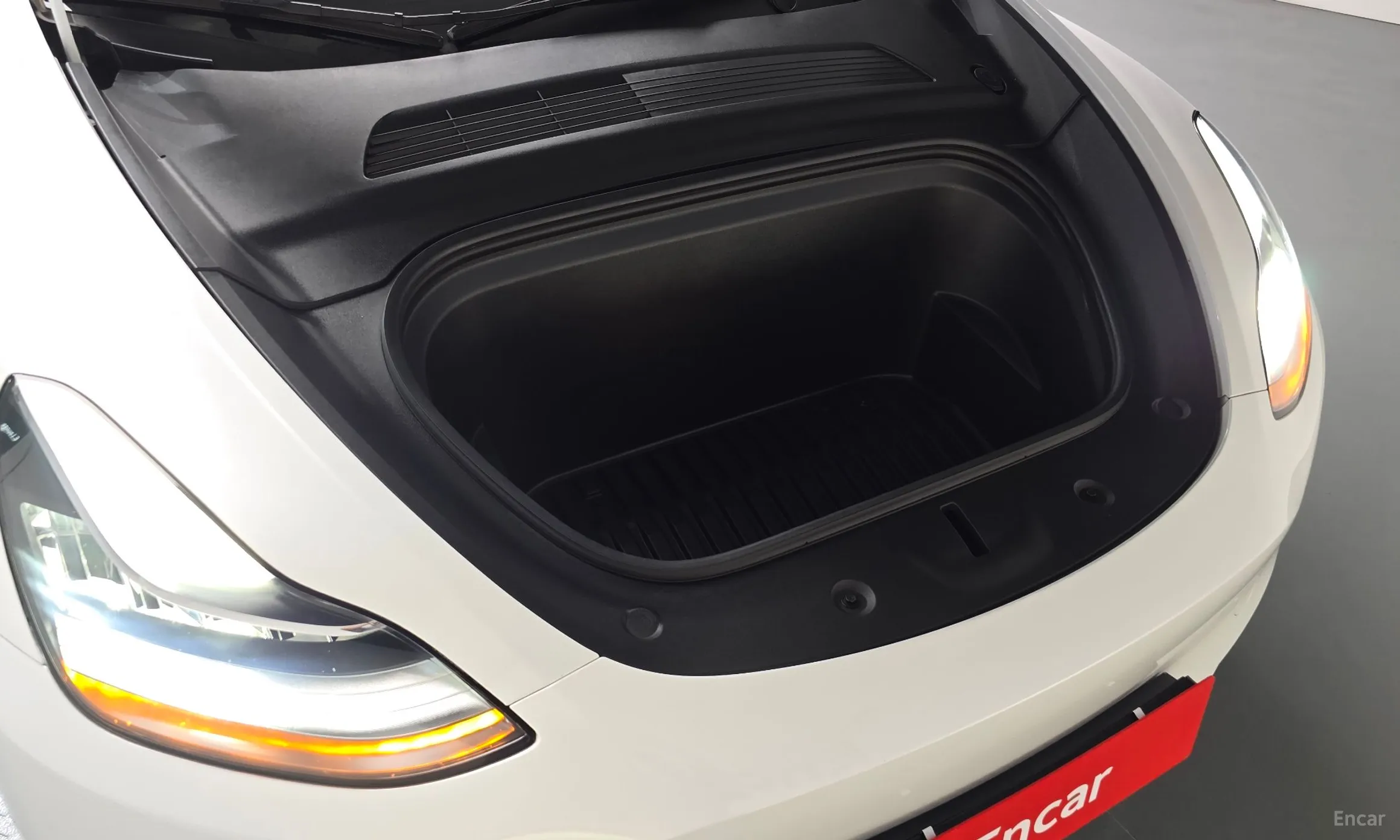Tesla Model Y превью 6