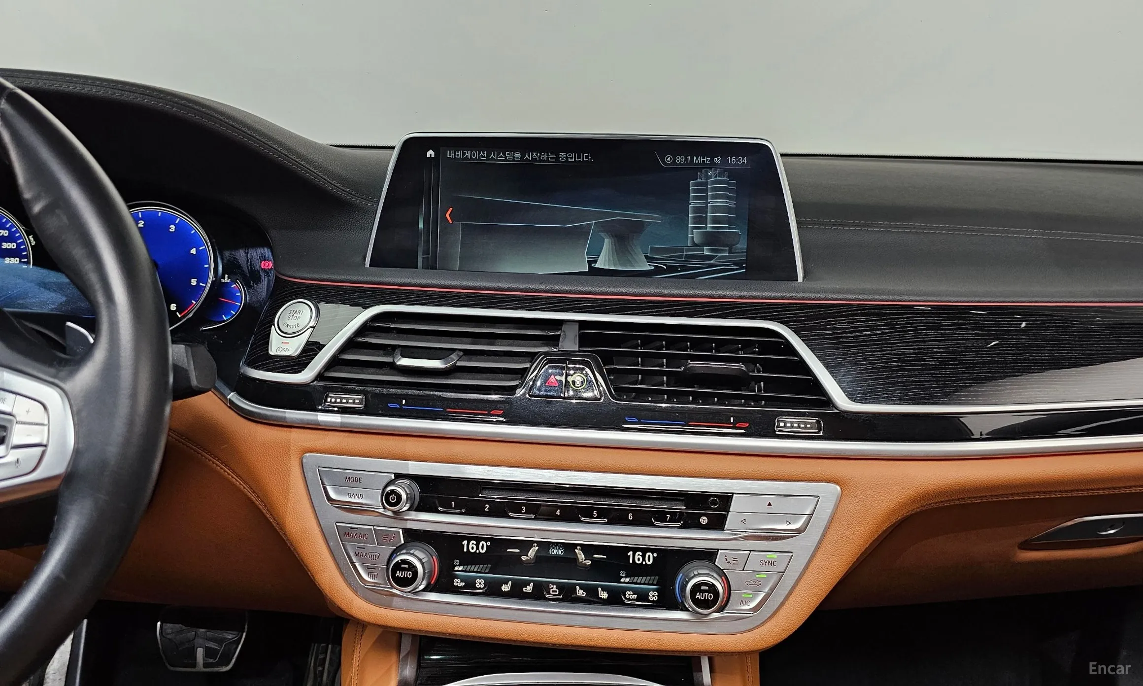 BMW 7 Series (G11) превью 14