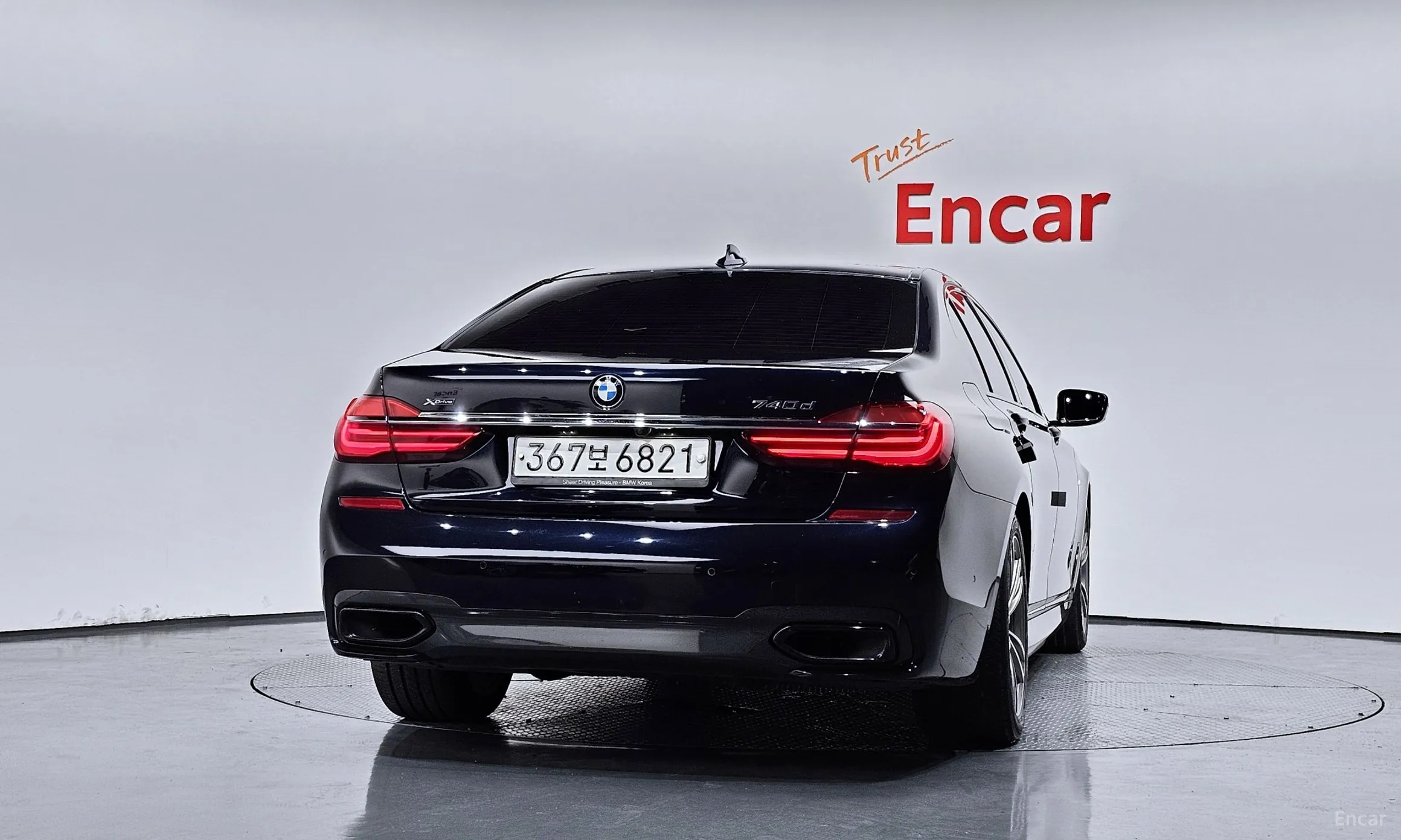 BMW 7 Series (G11) превью 4