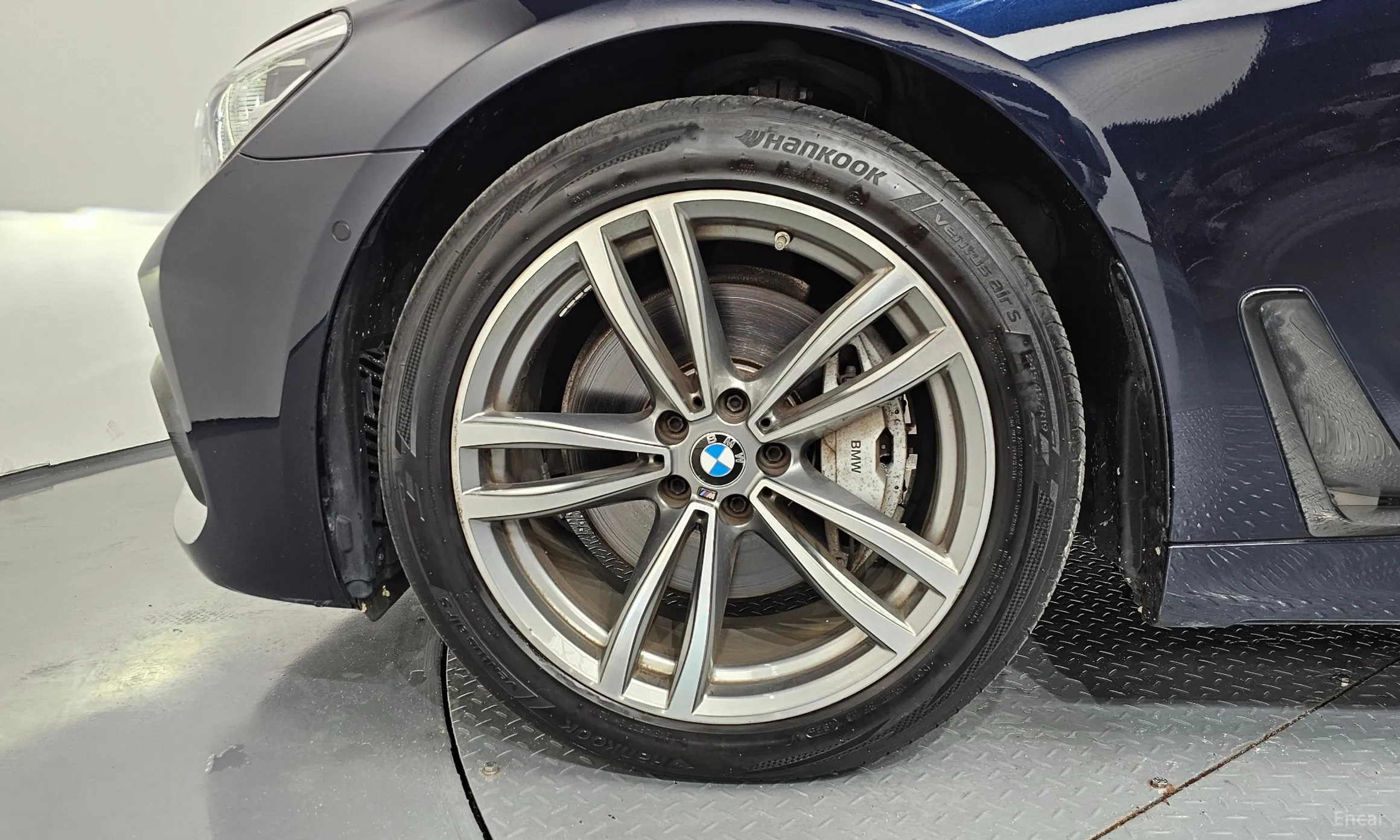 BMW 7 Series (G11) превью 5