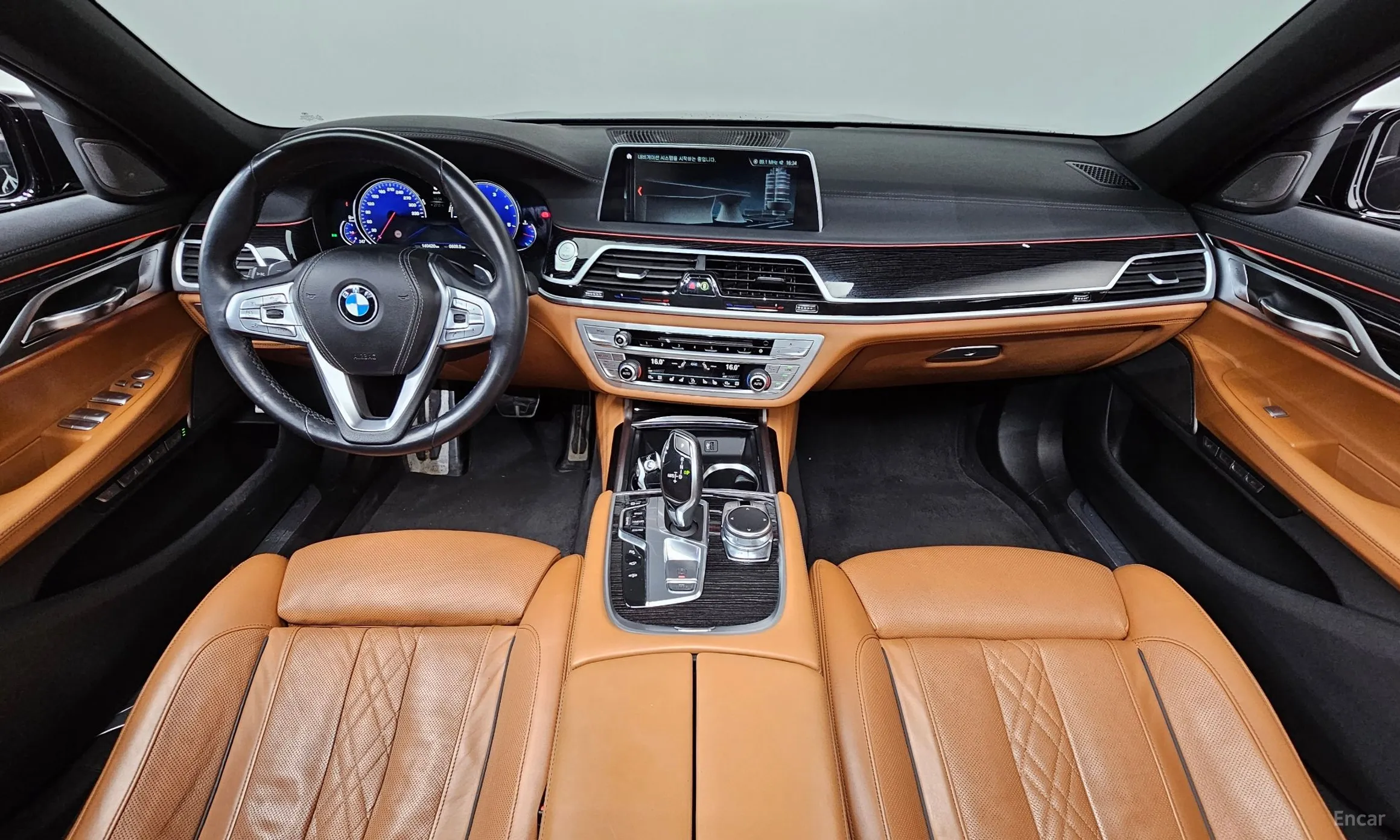 BMW 7 Series (G11) превью 7