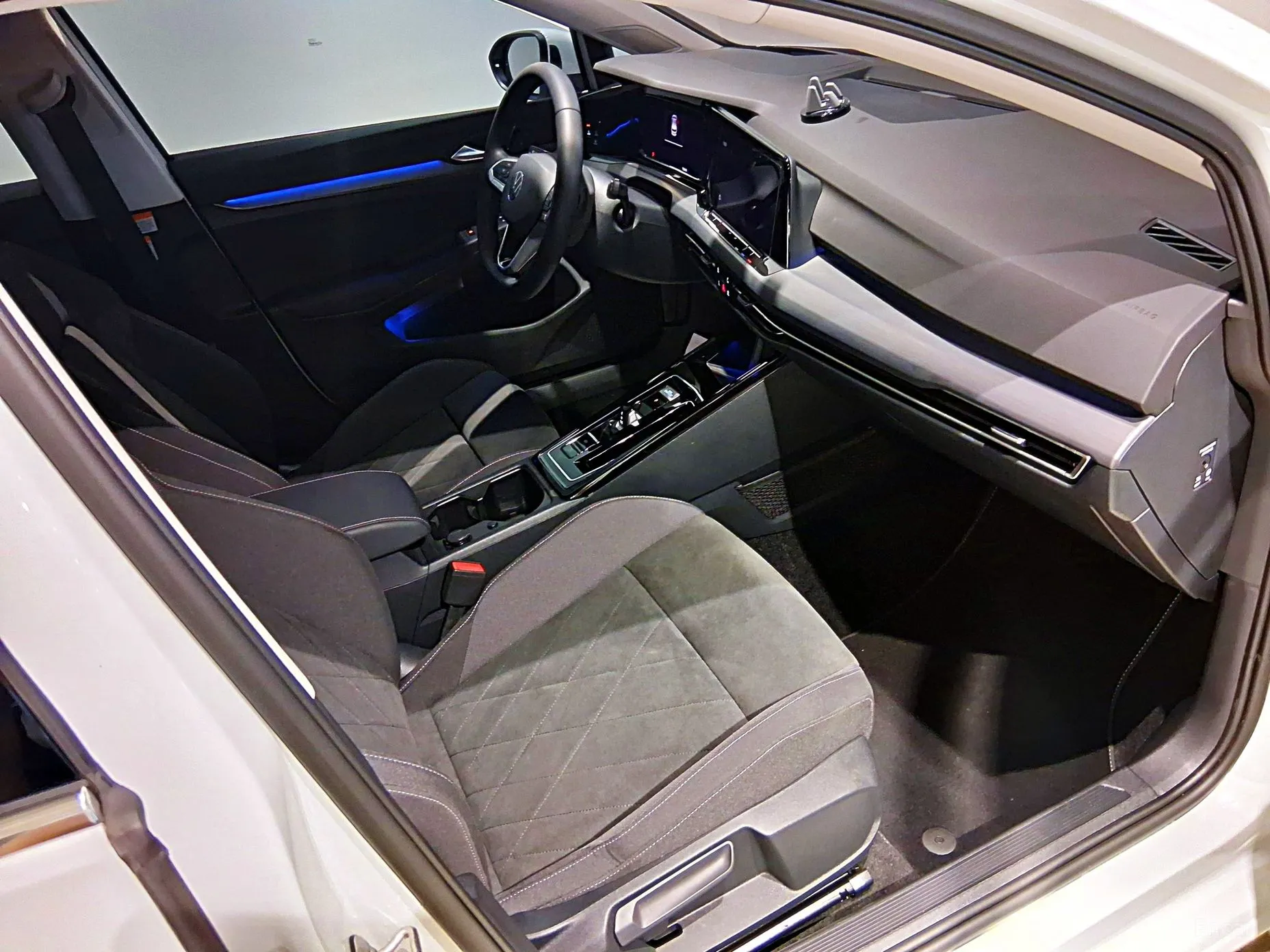 Volkswagen Golf 8th Generation превью 10