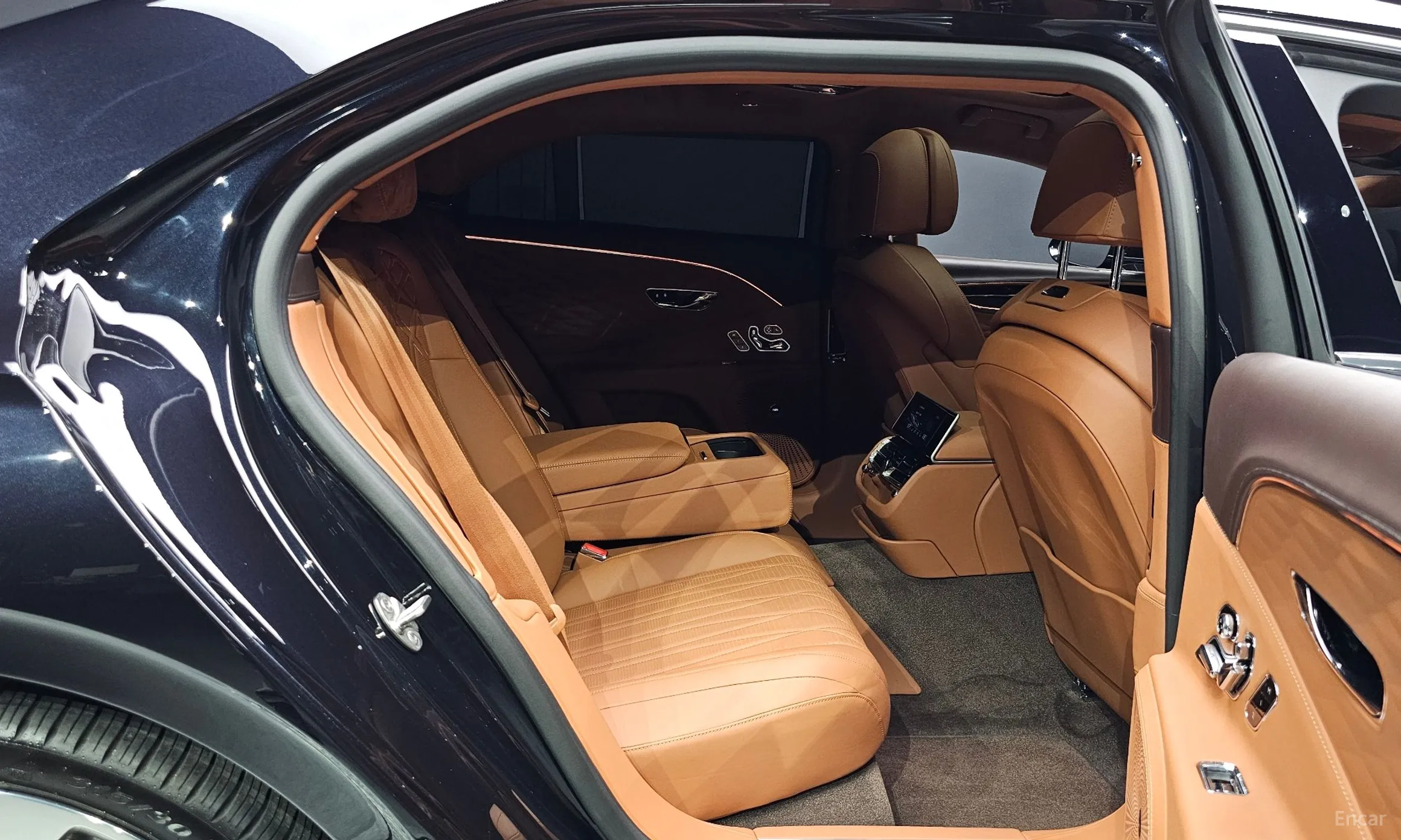 Bentley Flying Spur 3rd Generation превью 11