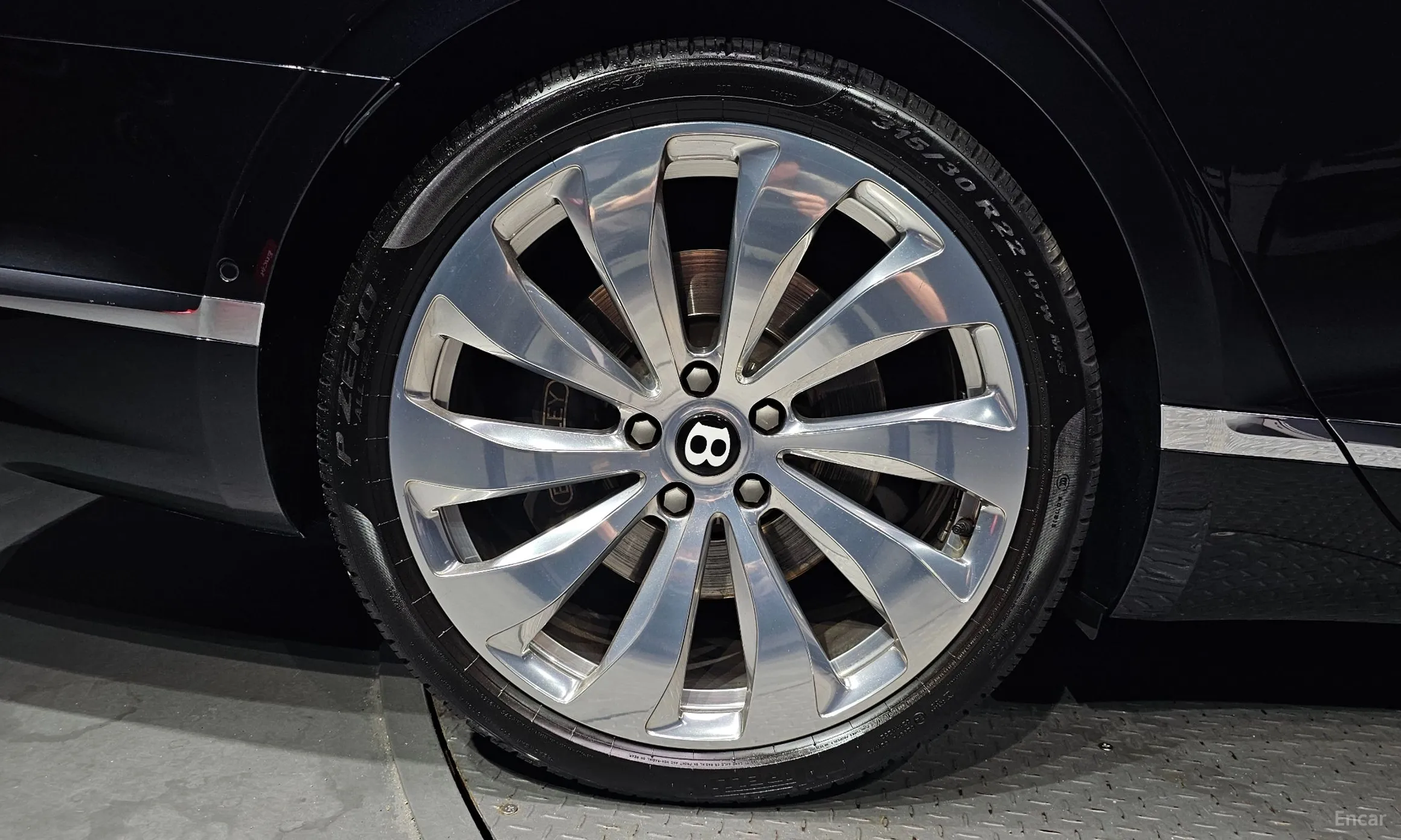 Bentley Flying Spur 3rd Generation превью 5