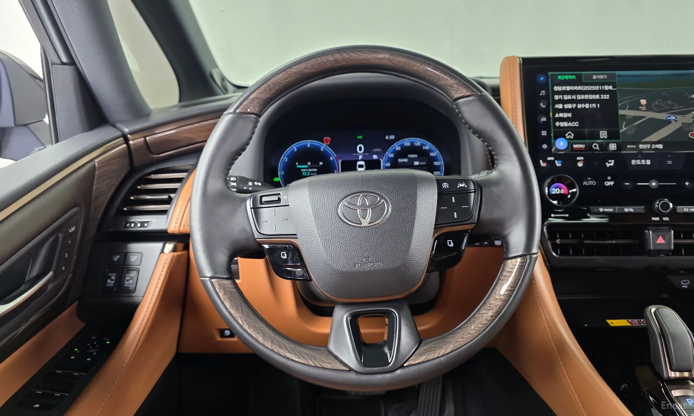 Toyota Alphard 4th Generation превью 12