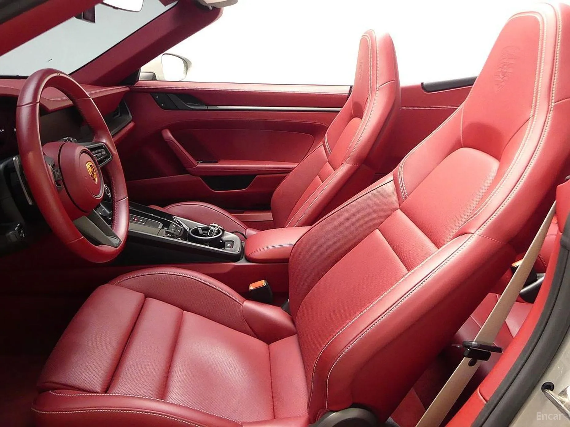 Porsche 911 (992) превью 10