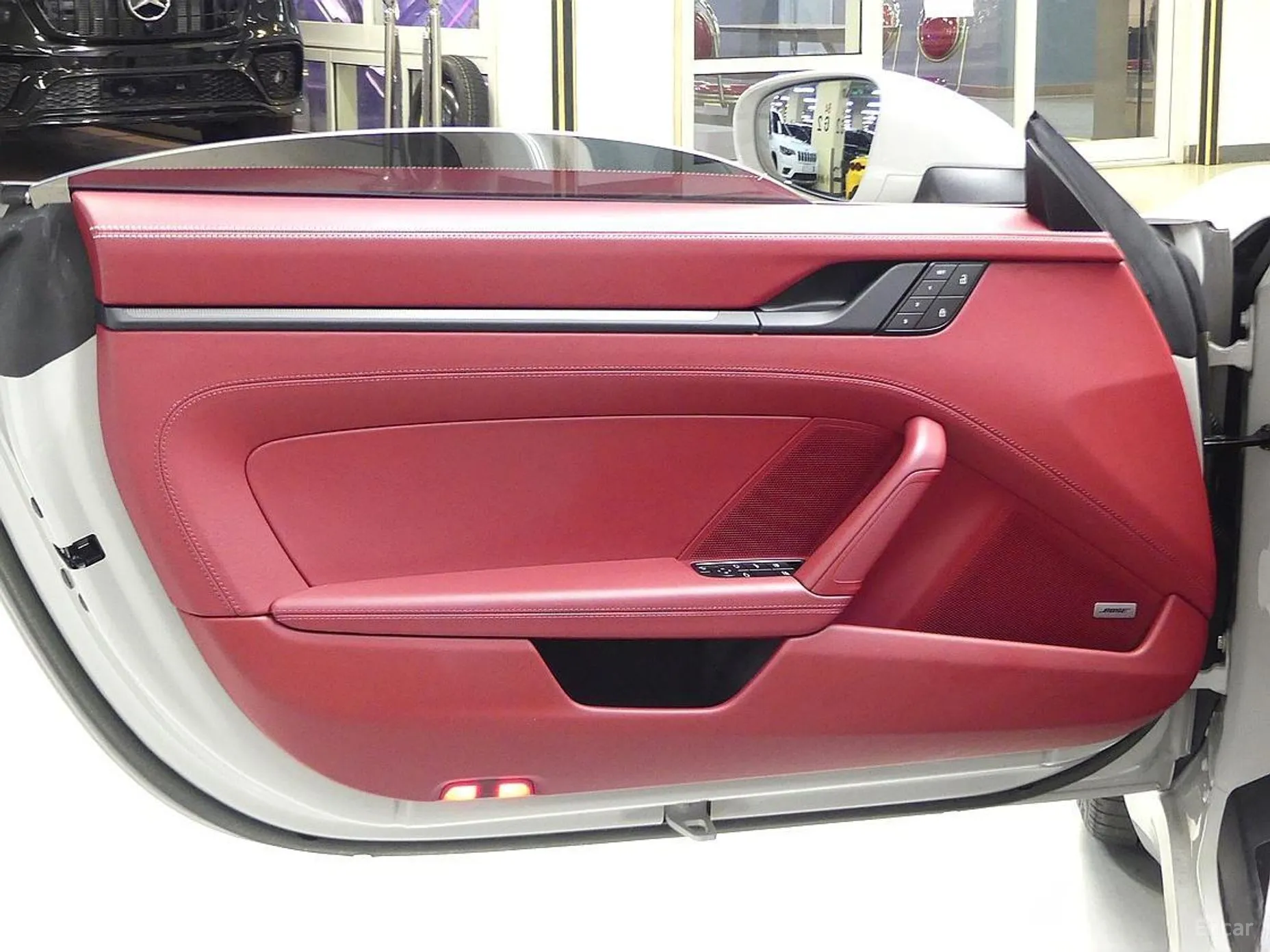 Porsche 911 (992) превью 15