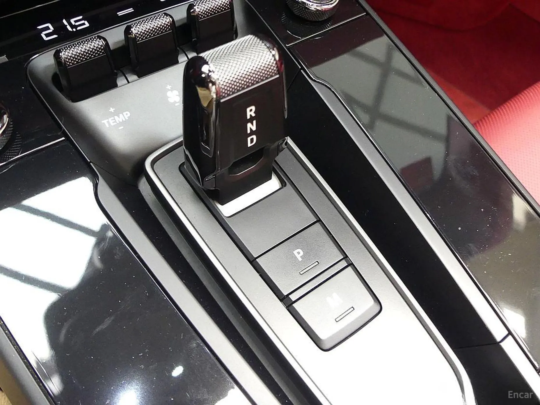 Porsche 911 (992) превью 9