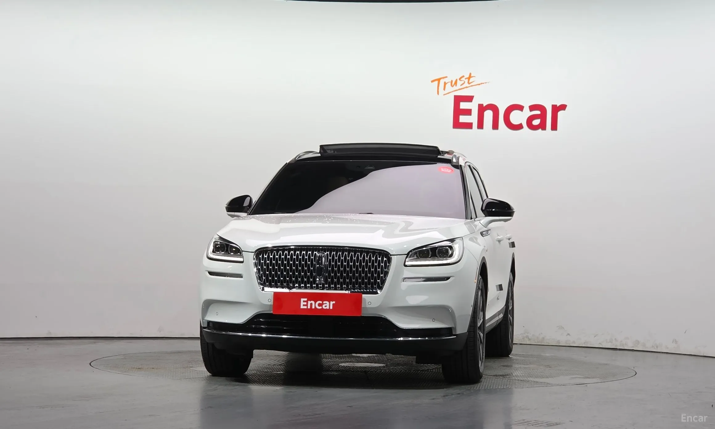 Lincoln Corsair превью 3