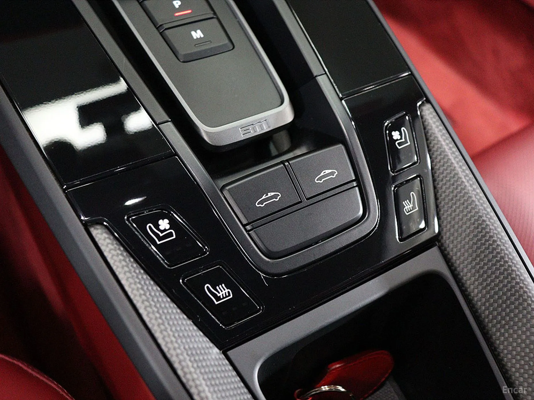 Porsche 911 (992) превью 18