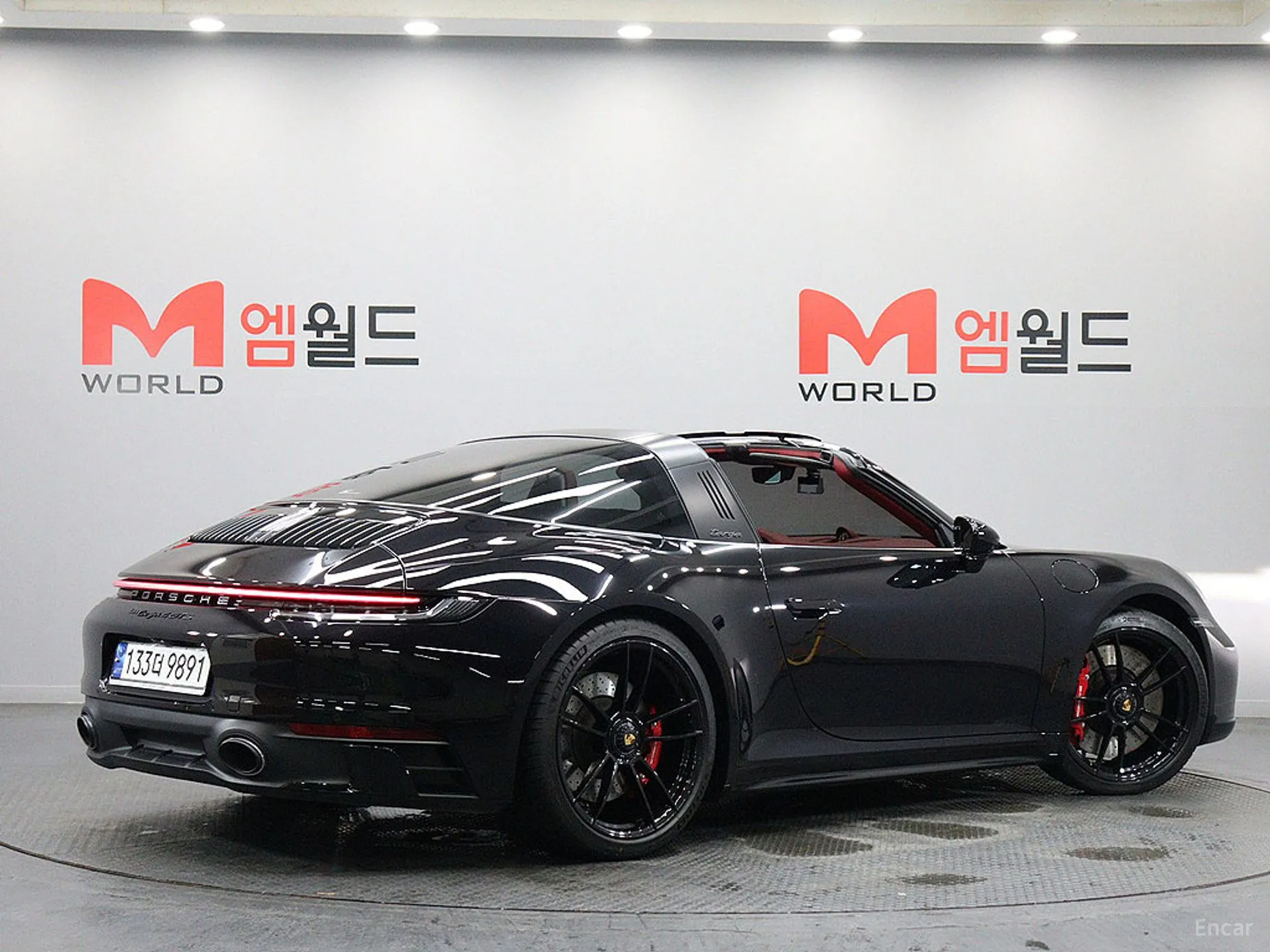 Porsche 911 (992) превью 4