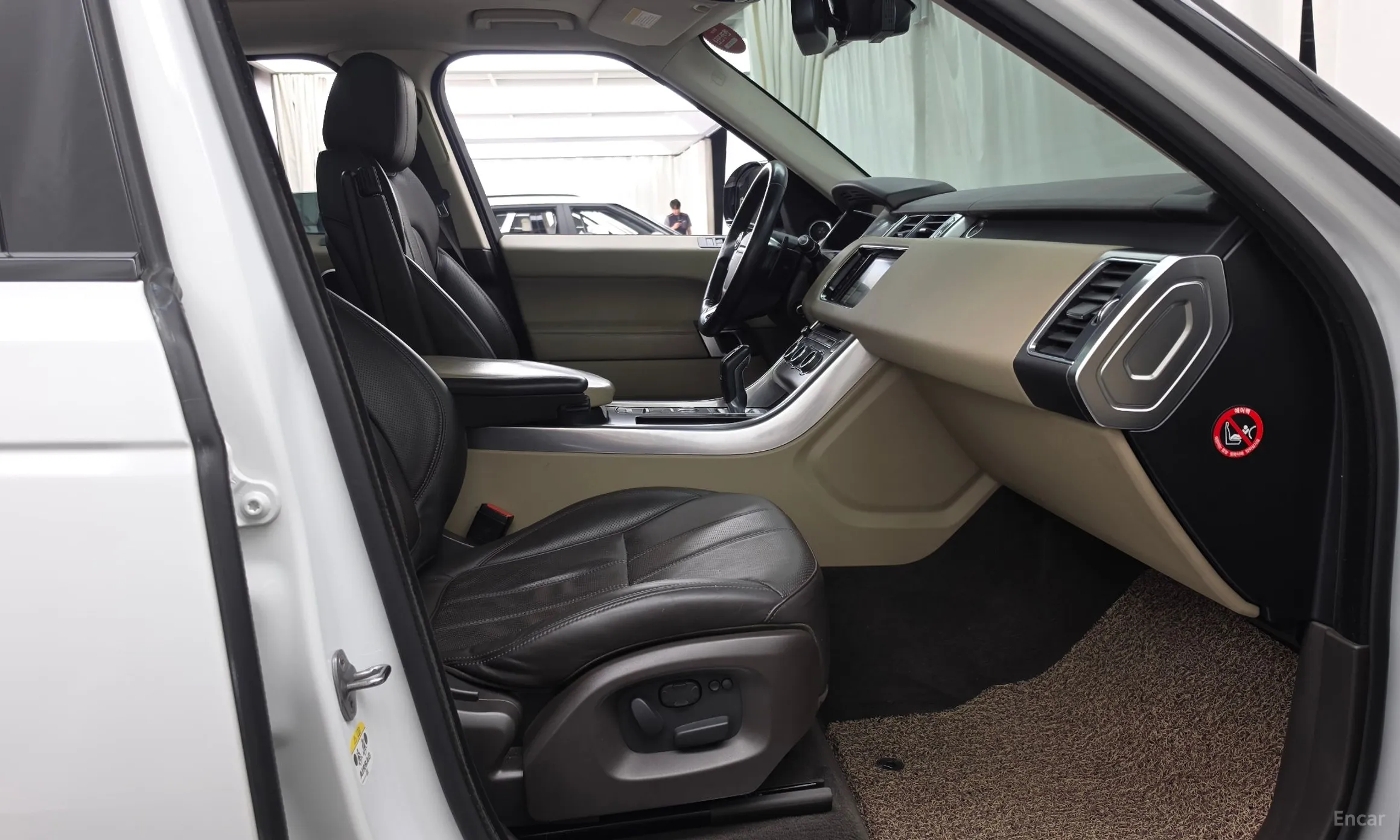 Land Rover Range Rover Sport 2nd Generation превью 11
