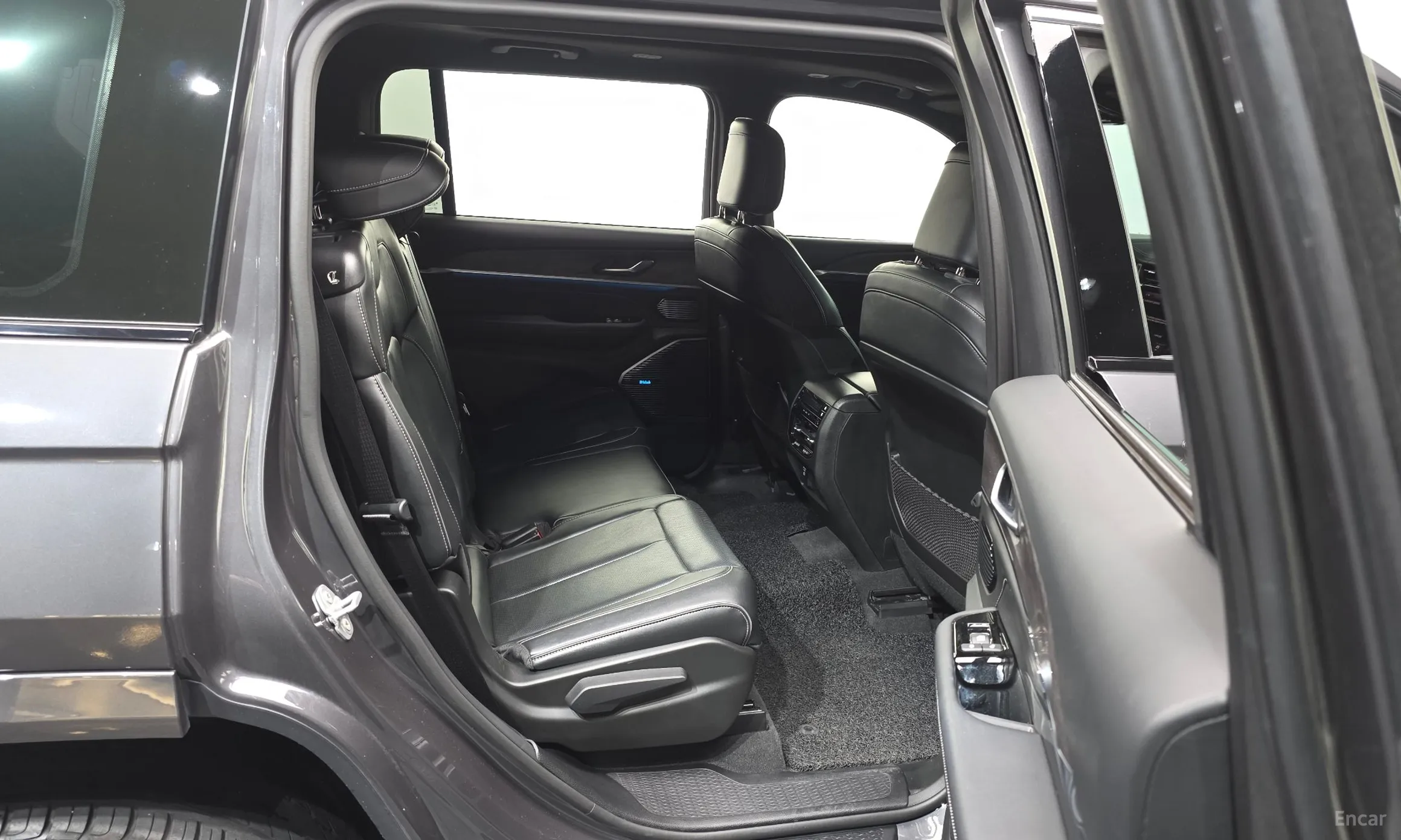 Jeep Grand Cherokee (WL) превью 12