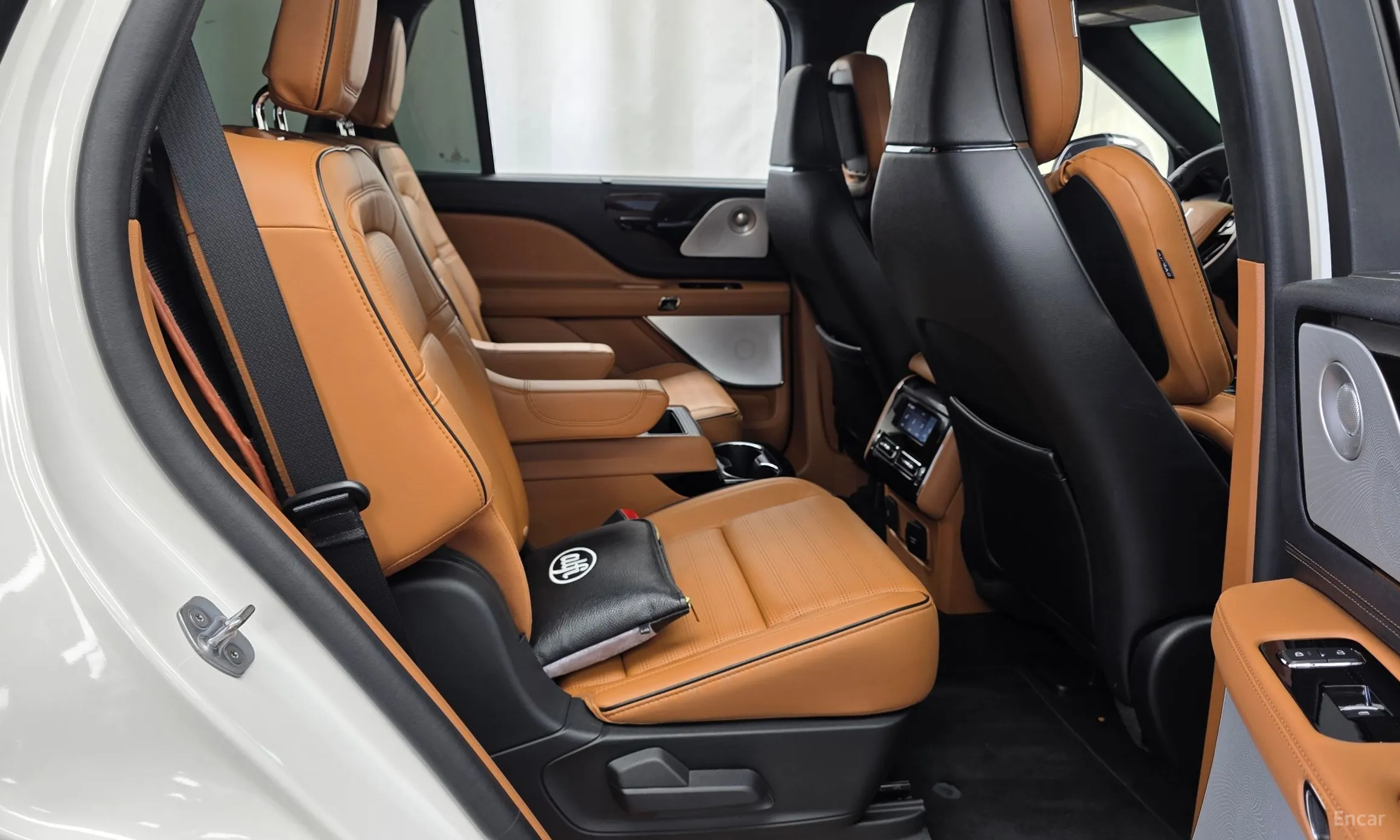 Lincoln Aviator 2nd Generation превью 11