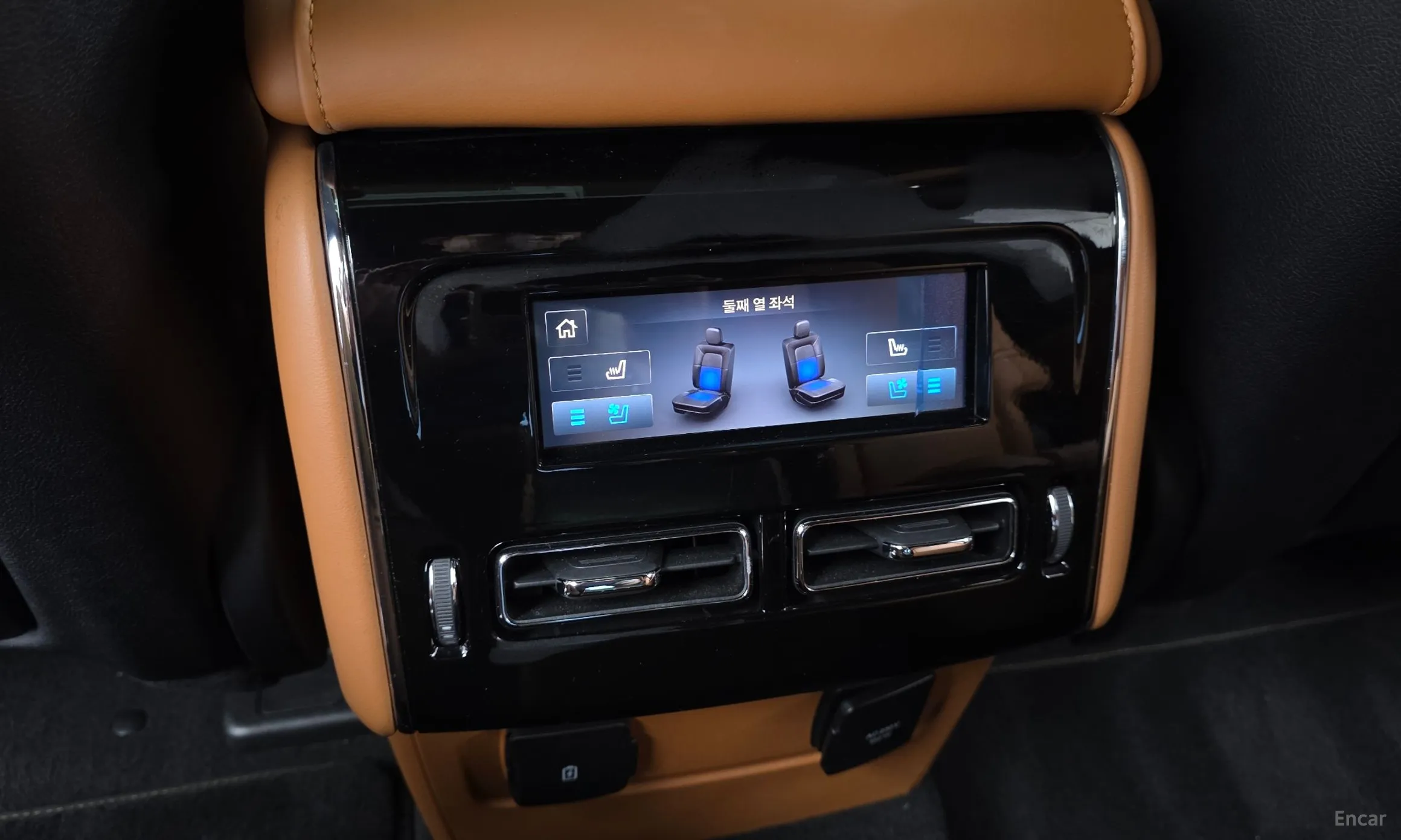 Lincoln Aviator 2nd Generation превью 18