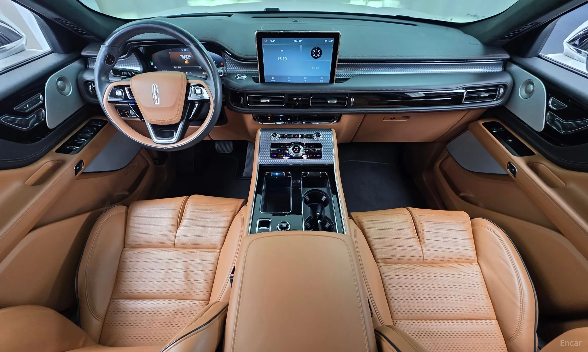 Lincoln Aviator 2nd Generation превью 7