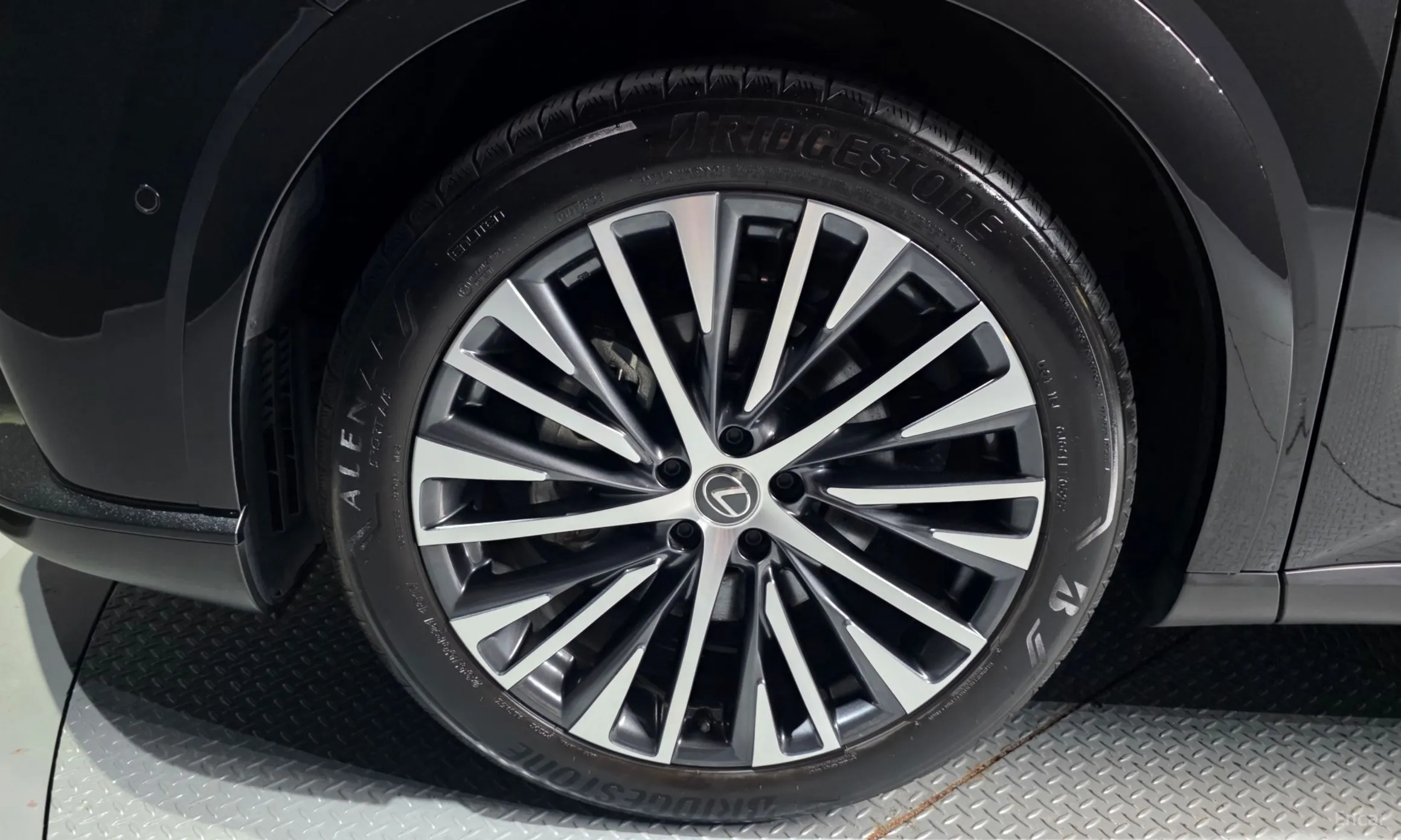 Lexus RX450h + 5th Gen превью 5